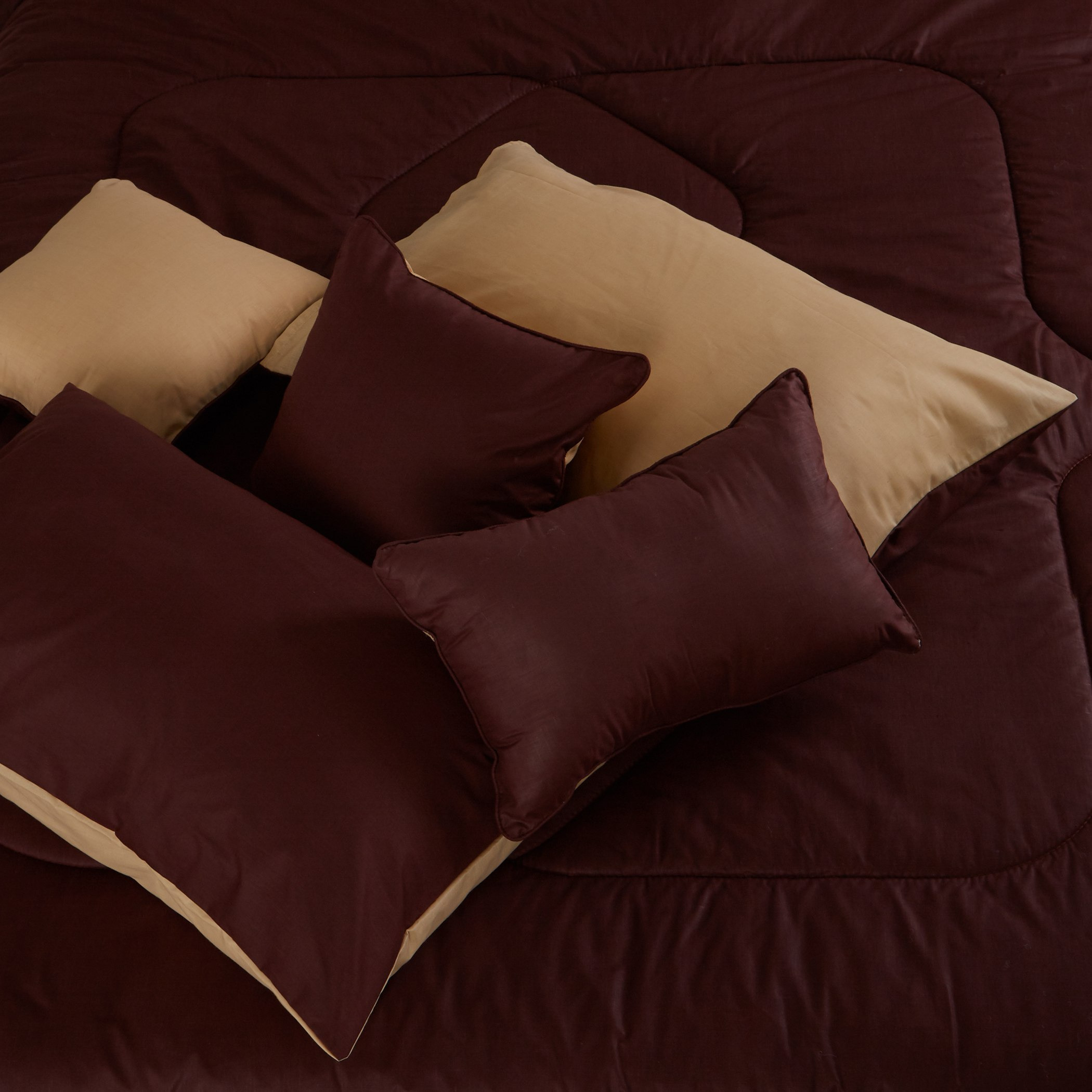 طقم لحاف كينج 7 قطع تستخدم على الوجهين  من بايب إسينشيال - 220x240 سم-hbxhomeware-hbxdecorandfurnishings-image-4