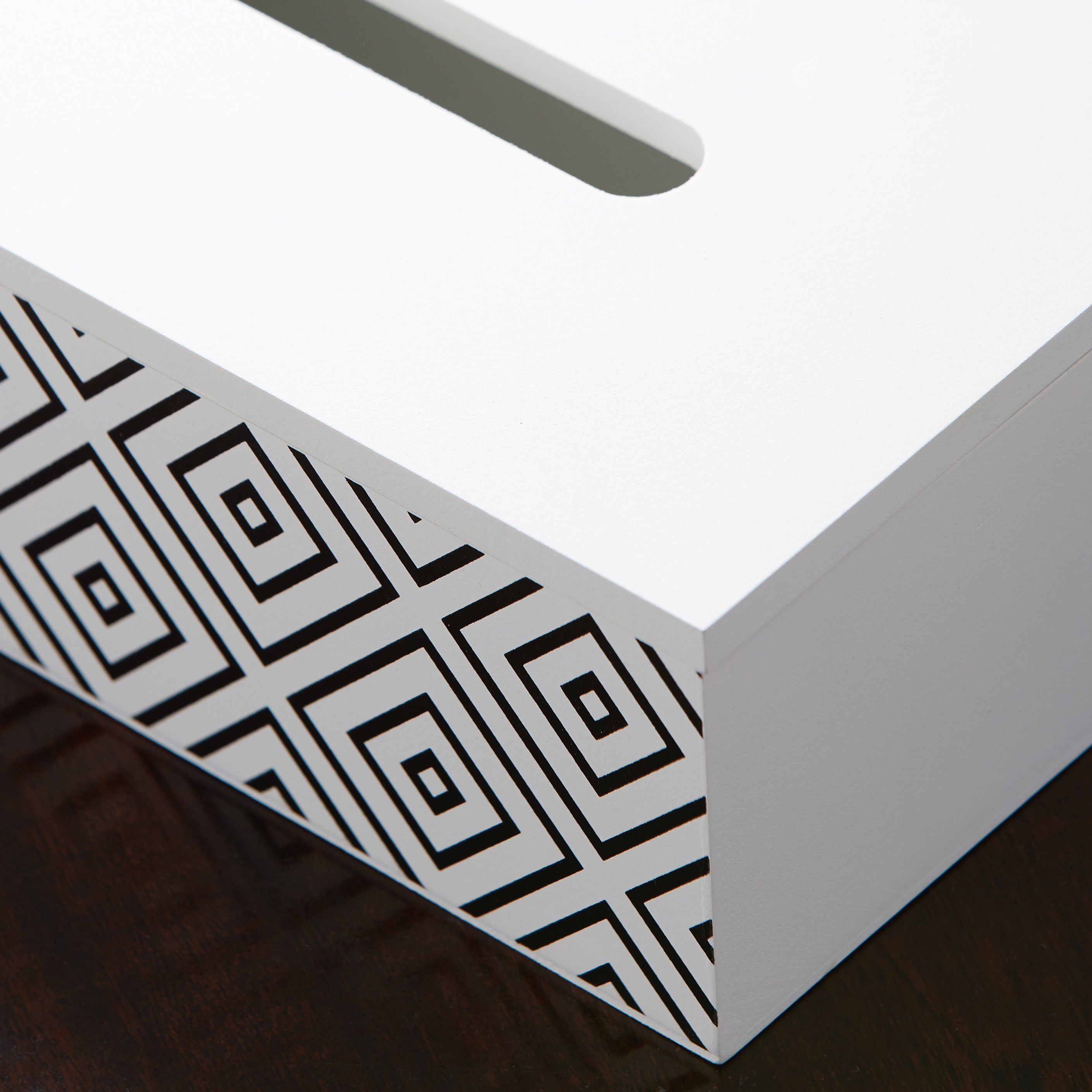 Mia Printed Tissue Box-hbxdecorandfurnishings-homeaccessories-novelties-image-3