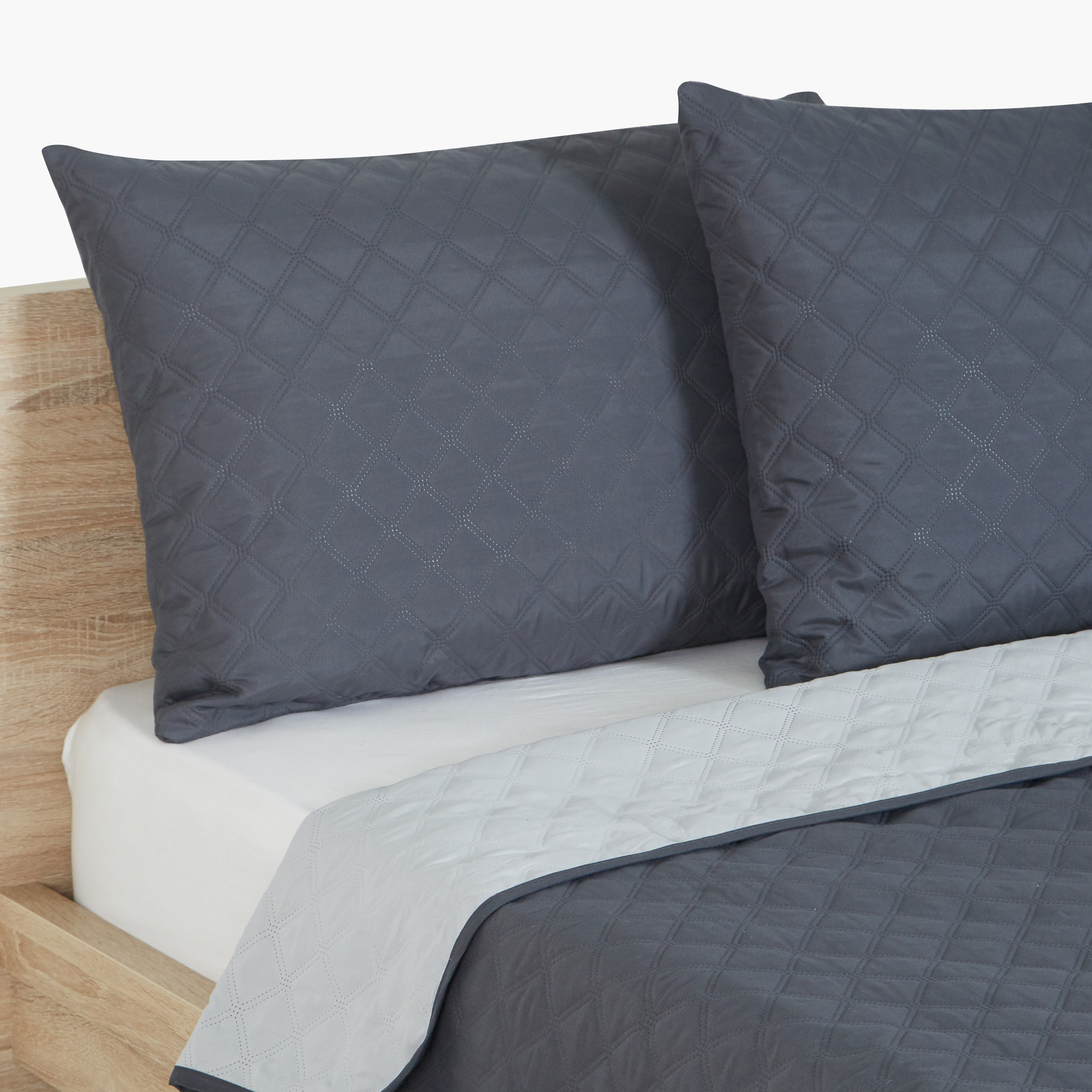 Blair Twin Reversible 3-Piece Quilt Set - 260x180 cm-hbxdecorandfurnishings-bedding-bedspreadsandquilts-image-3