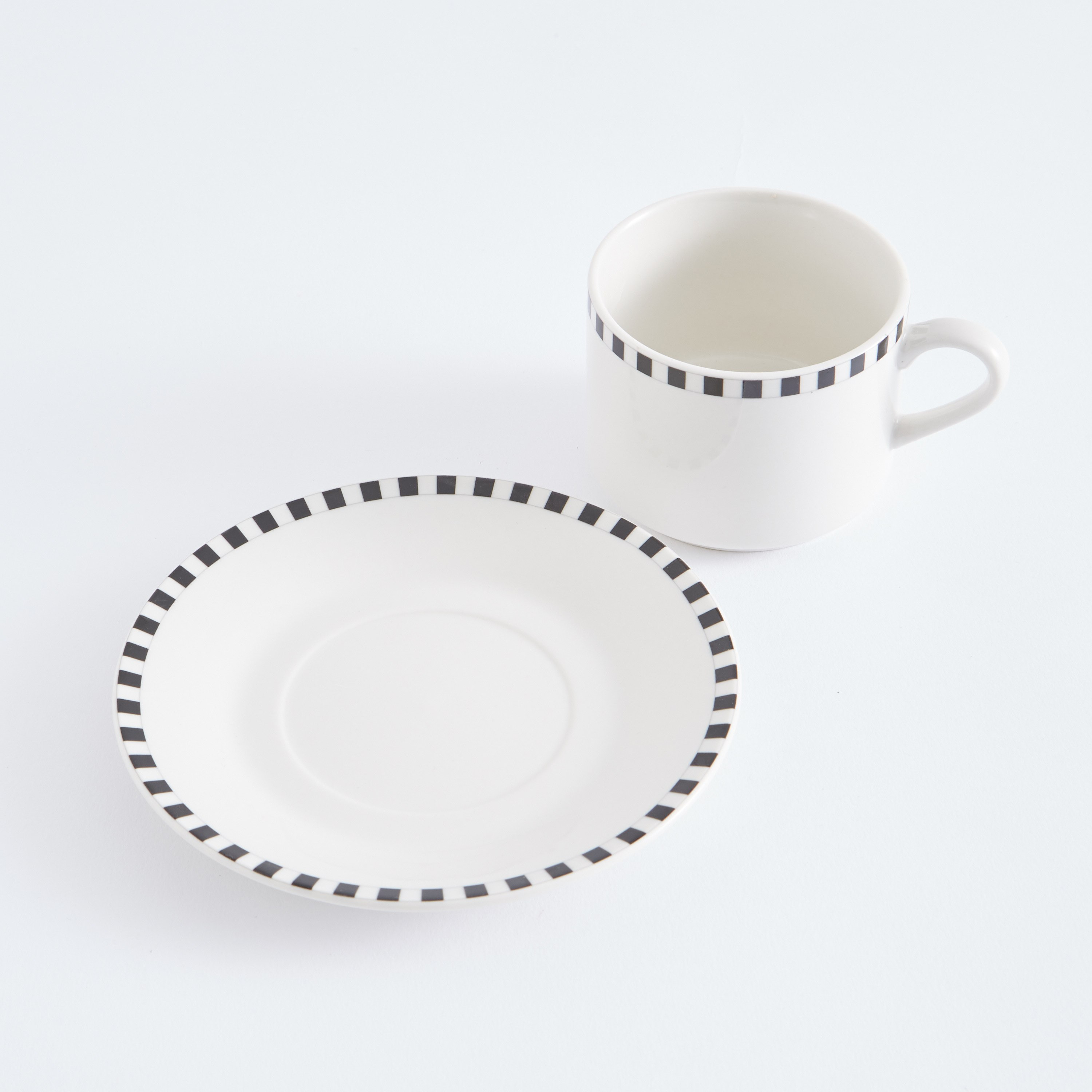 طقم مستلزمات مائدة من 30 قطعة مقلّمة من أوربان-hbxhomeware-hbxkitchen-image-4