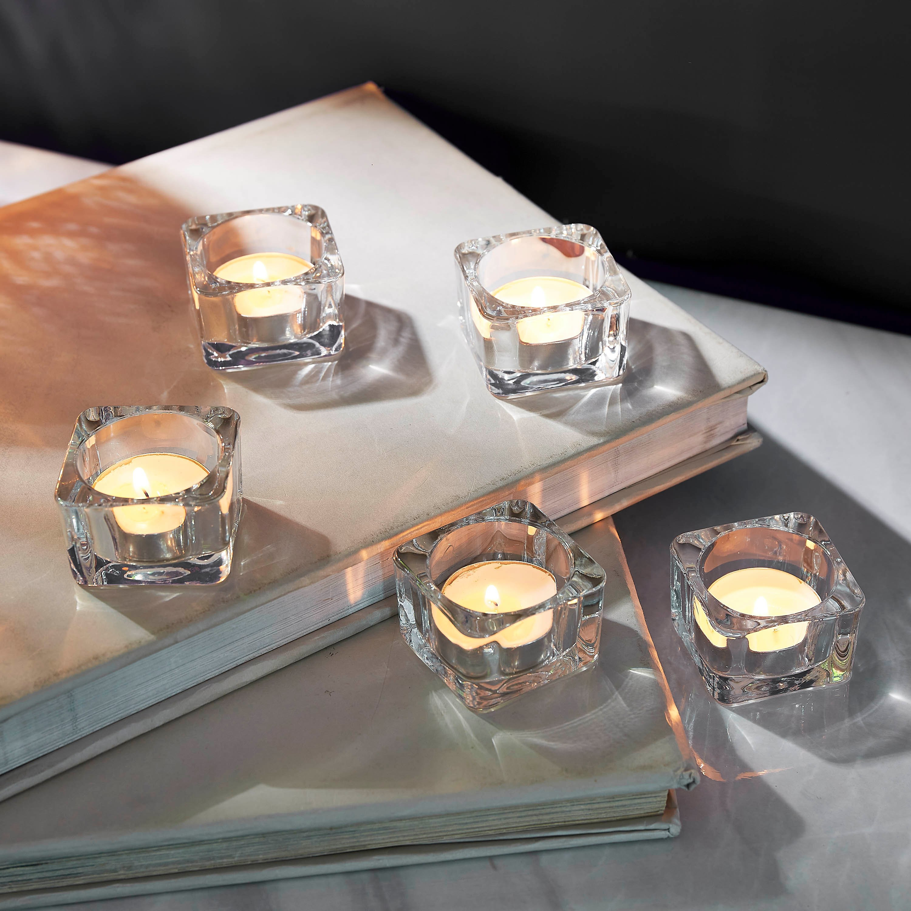 طقم حامل شموع صغيرة شفّاف بتصميم مربّع من تريا - 5 قطع-hbxlivingroom-decorandaccessories-candleholders-image-1