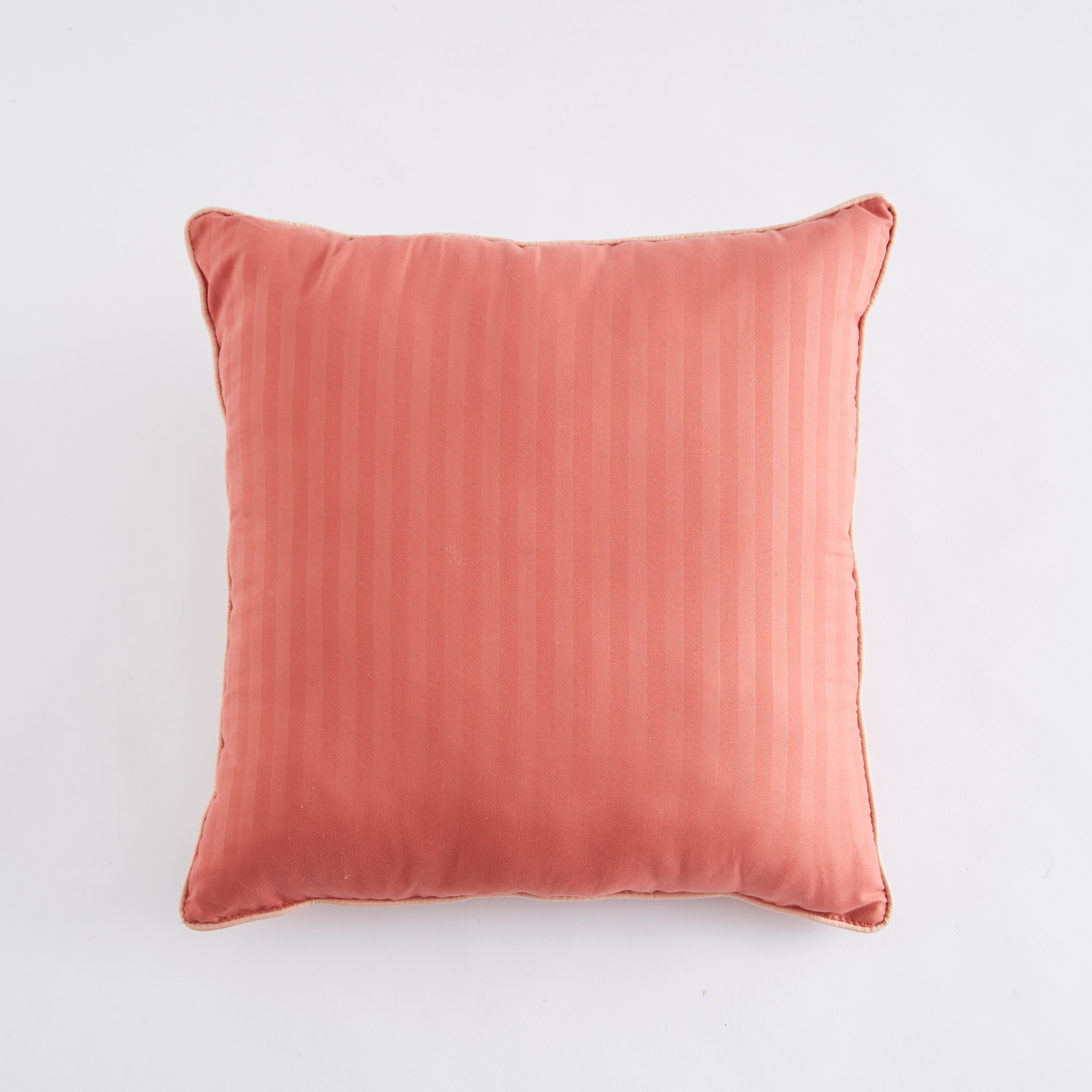 طقم وسادة محشوة من قطعتين من بريستول - 45x45 سم-hbxlivingroom-furnishings-cushionsandcovers-filledcushions-image-3