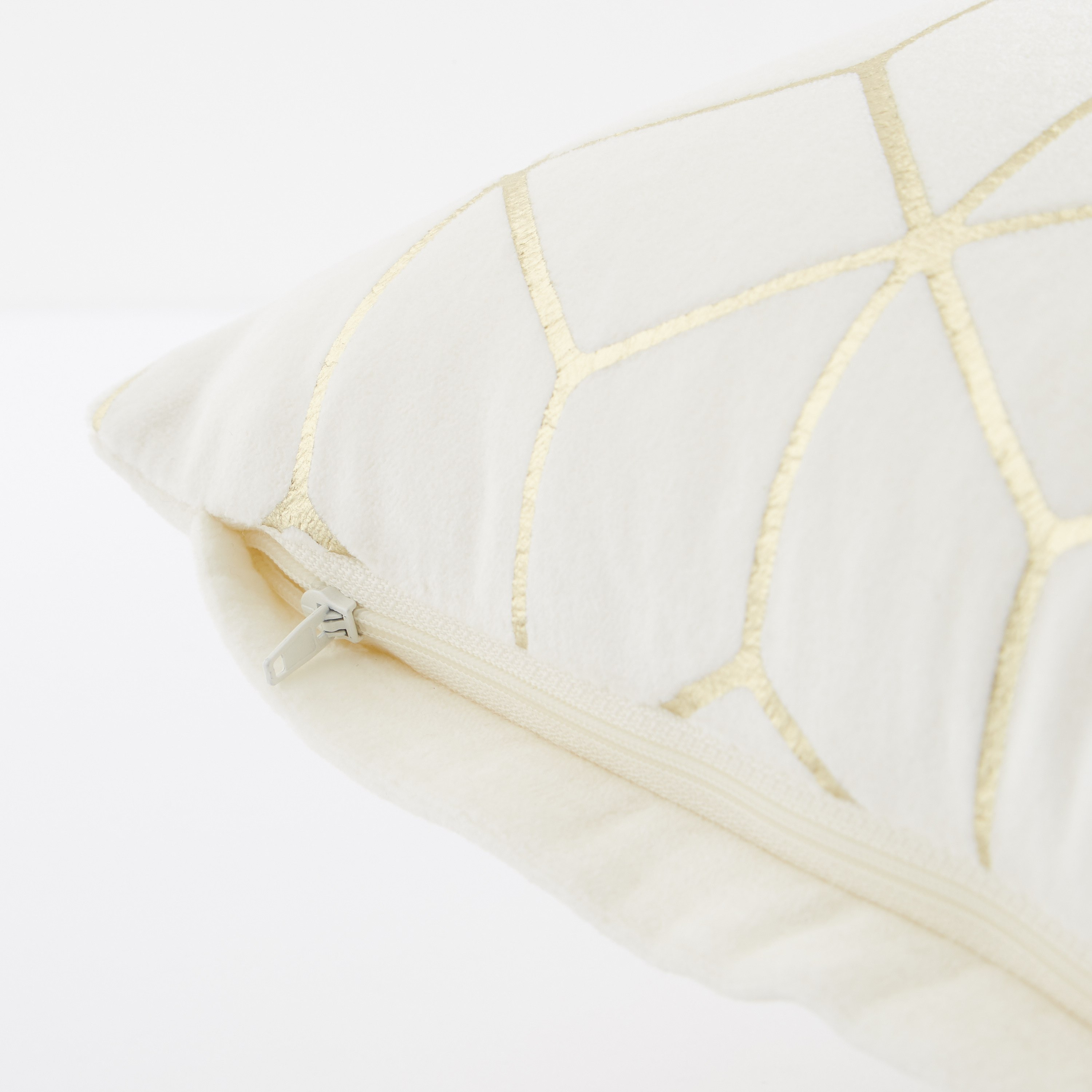 غطاء وسادة بطبعات فويل من كيوب - 40×40 سم-hbxhomeware-cushionsandcovers-cushioncovers-image-4
