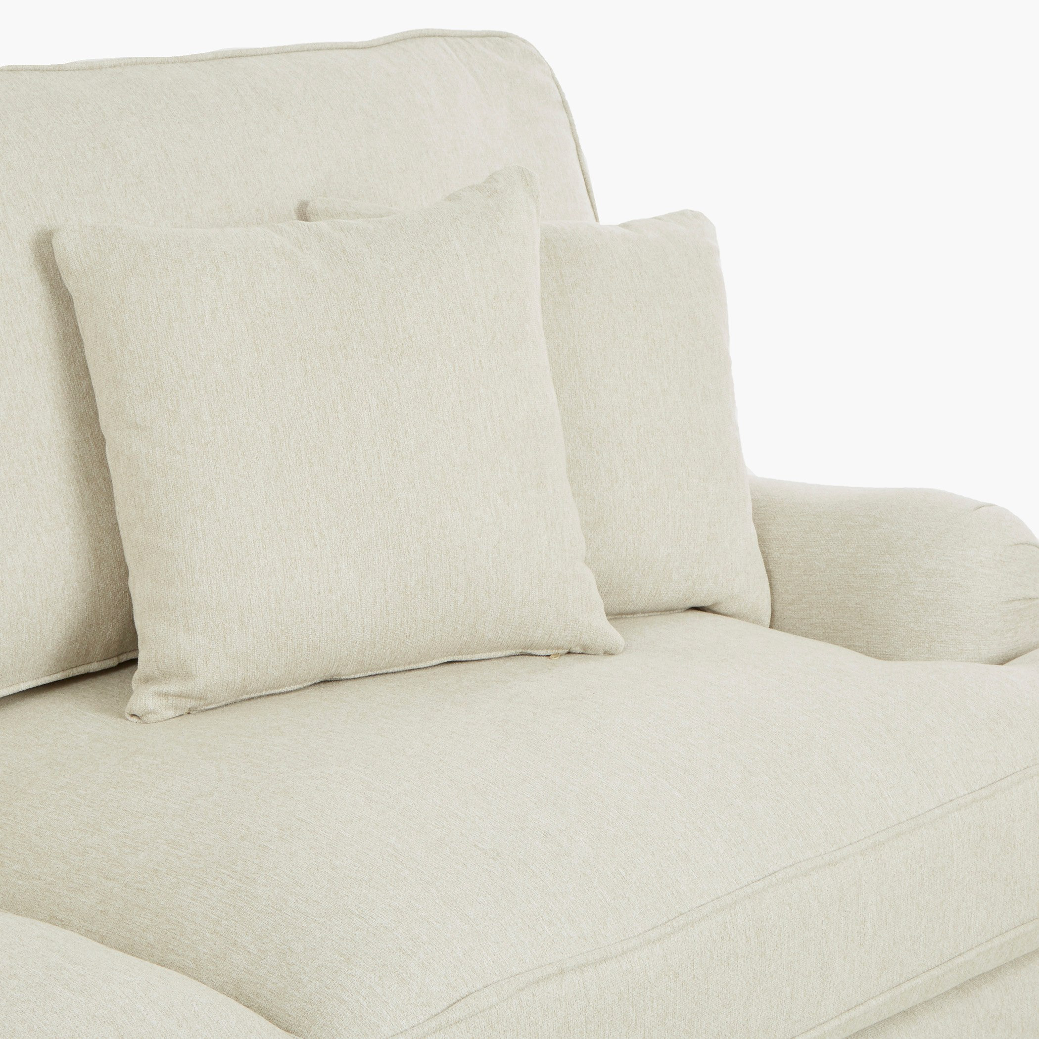 كنبة ثلاث مقاعد مع وسائد منفصلة من إدوارد-hbxlivingroom-sofasandarmchairs-sofas-image-3