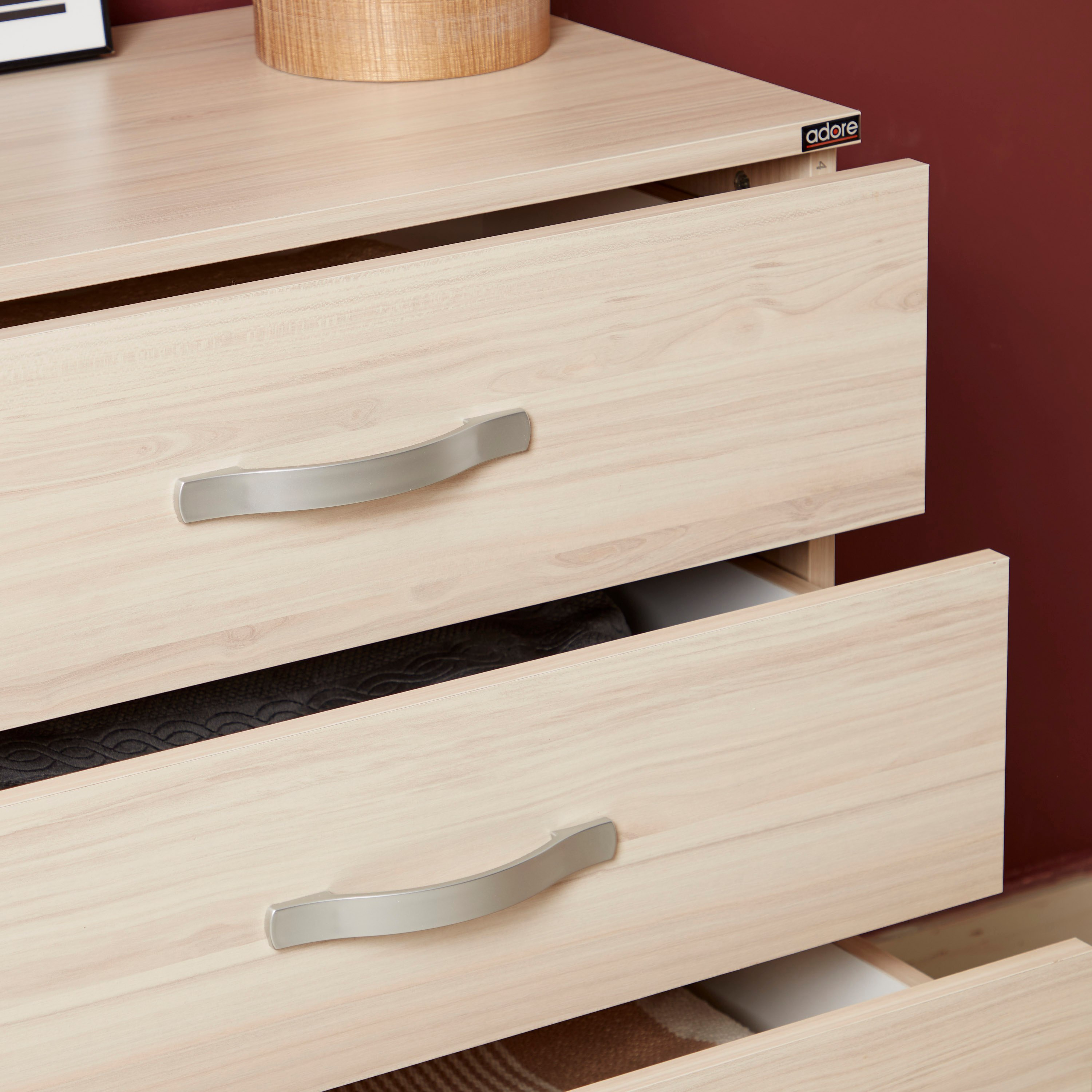 وحدة تخزين بــ 4 أدراج - دايناميك من موڤو-hbxkidsandyouth-dressersandchests-chestofdrawers-image-4