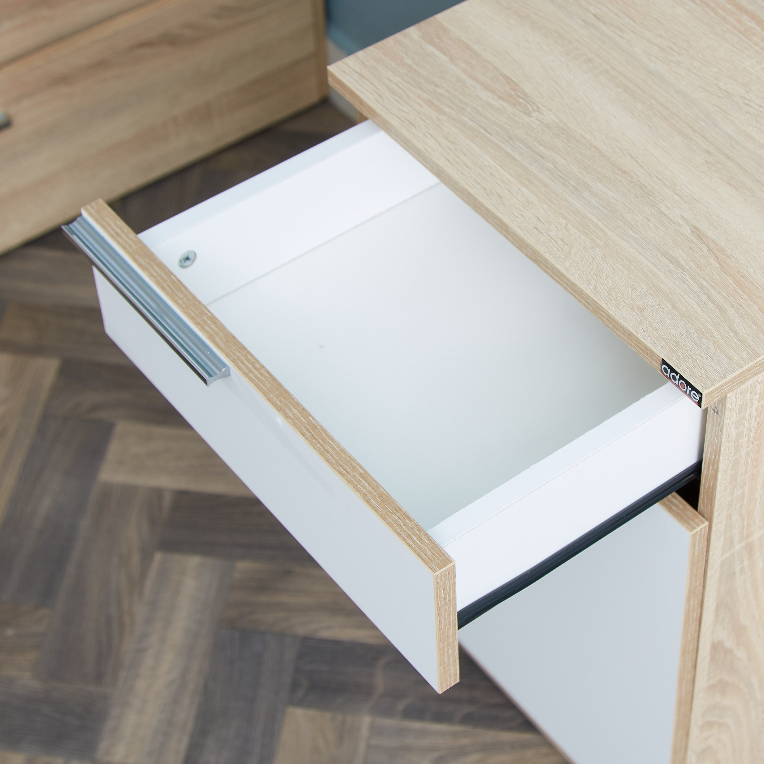 طاولة سرير جانبية بدرج وباب واحد - بلس من موڤو-hbxkidsandyouth-nightstands-image-9