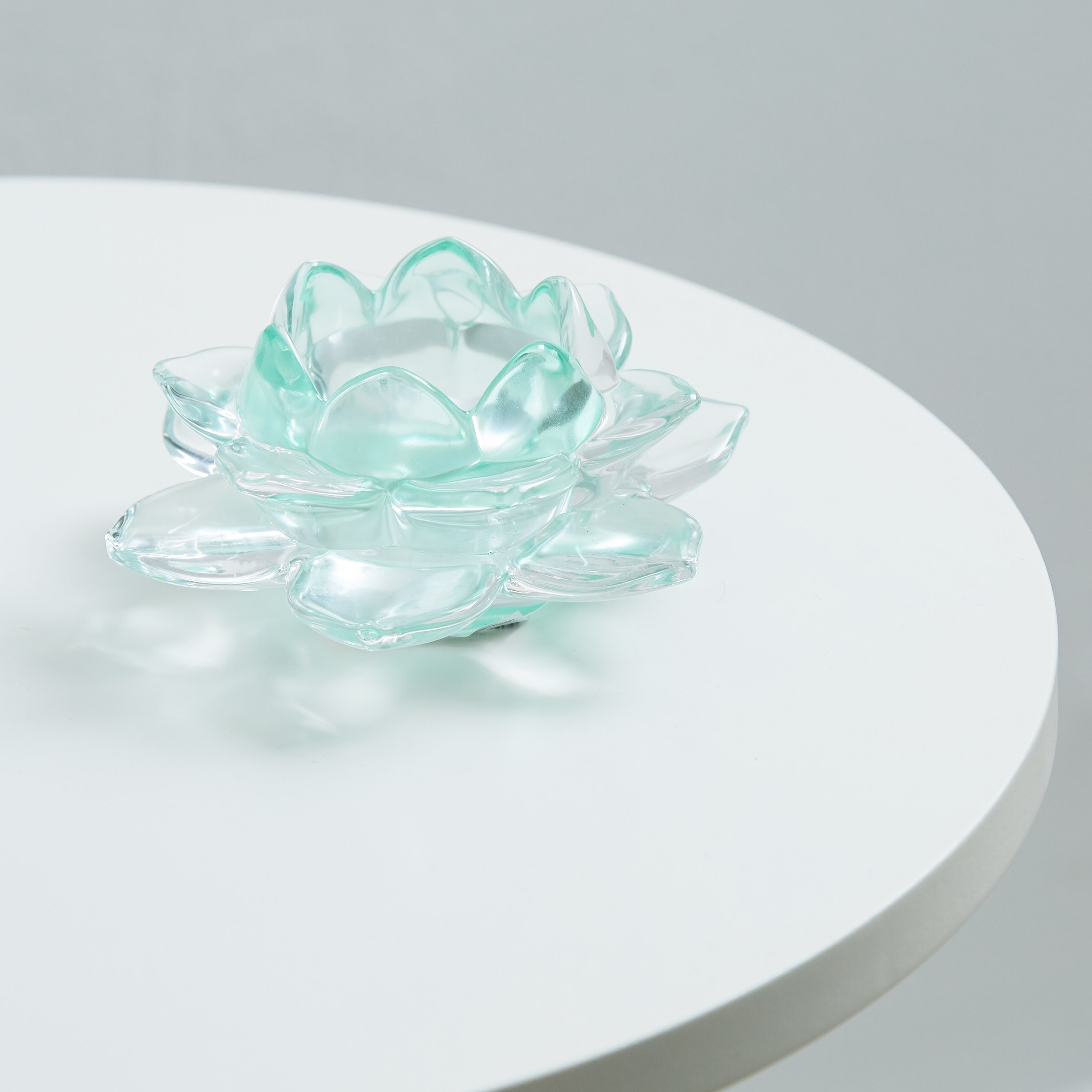 حامل شموع صغيرة زجاجي على شكل لوتس-hbxlivingroom-decorandaccessories-candleholders-image-1