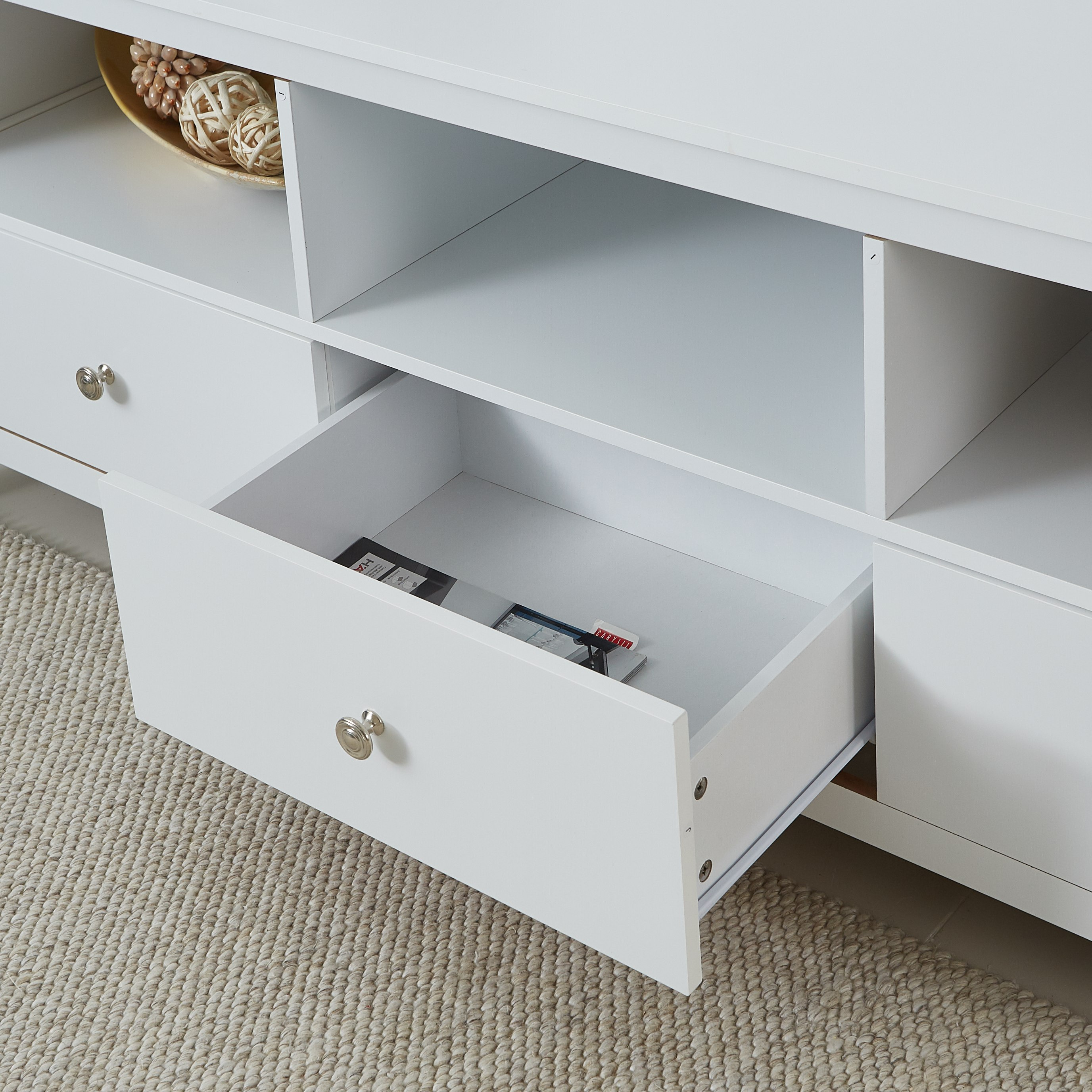 وحدة تلفاز منخفضة بثلاثة أدراج لأجهزة تلفاز حتى 70 بوصة مونتويا-hbxlivingroom-mediaunitsandstorage-tvunits-image-3