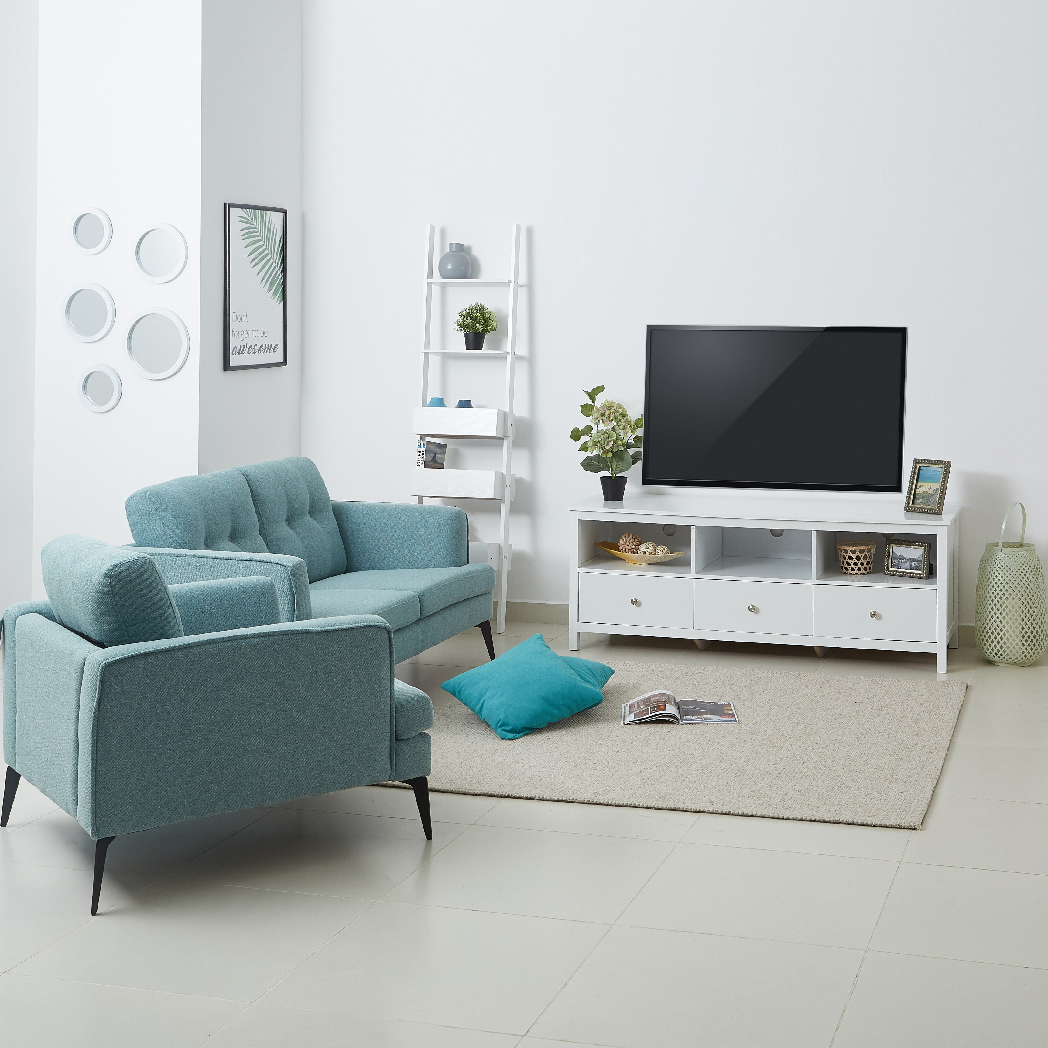 وحدة تلفاز منخفضة بثلاثة أدراج لأجهزة تلفاز حتى 70 بوصة مونتويا-hbxlivingroom-mediaunitsandstorage-tvunits-image-4