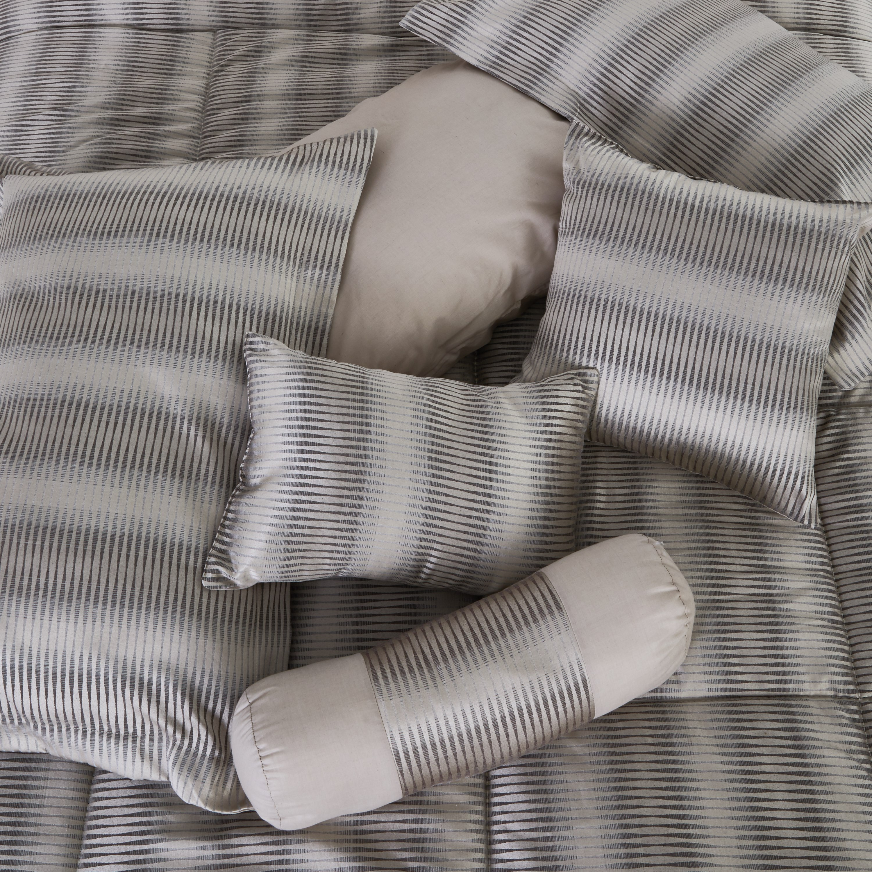 طقم لحاف كينج من 10 قطع جاكارد من إيفان-hbxhomeware-hbxbedroom-image-4