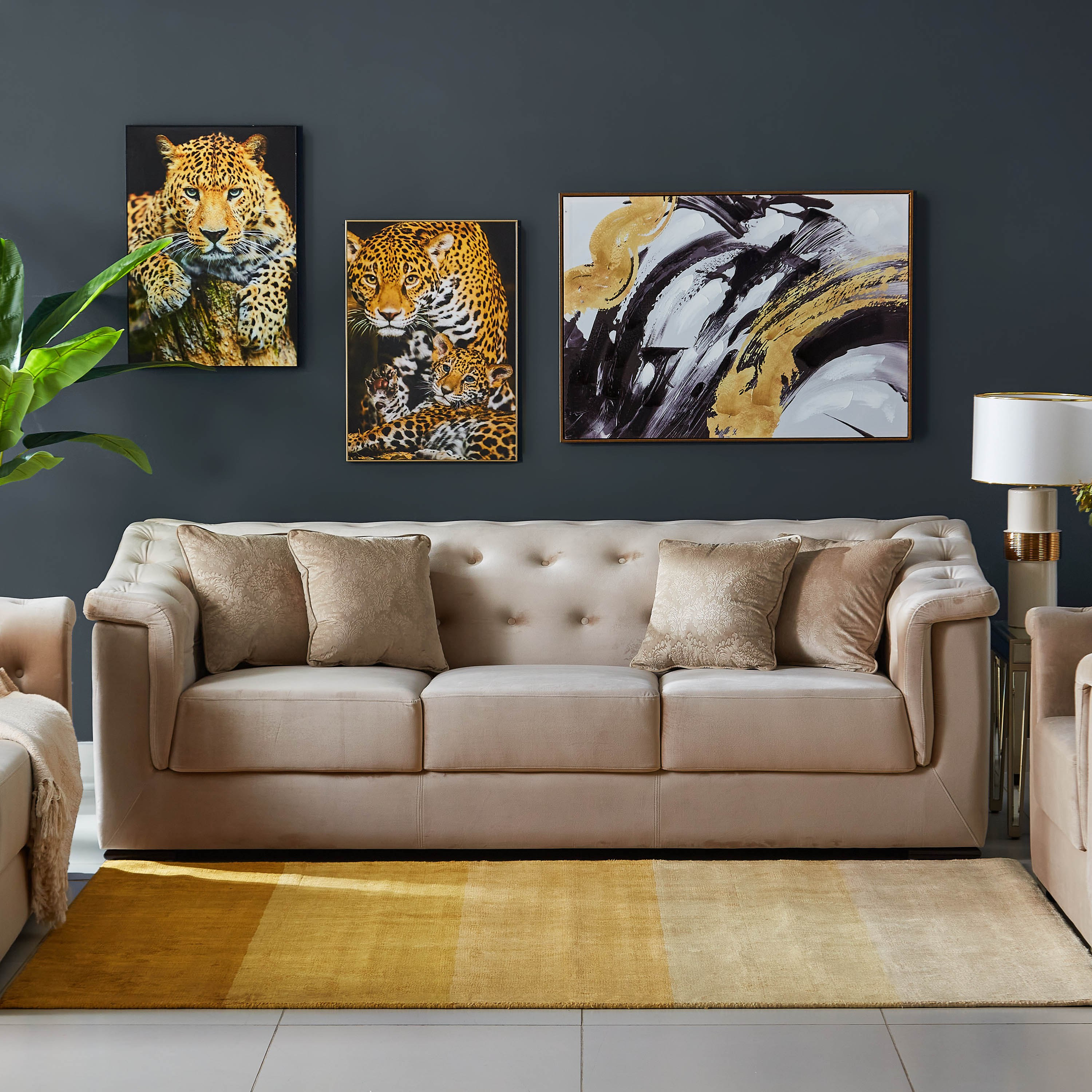 كنبة مخمليّة 3 مقاعد مع 4 وسائد من سندريلا-hbxlivingroom-sofasandarmchairs-sofas-image-1