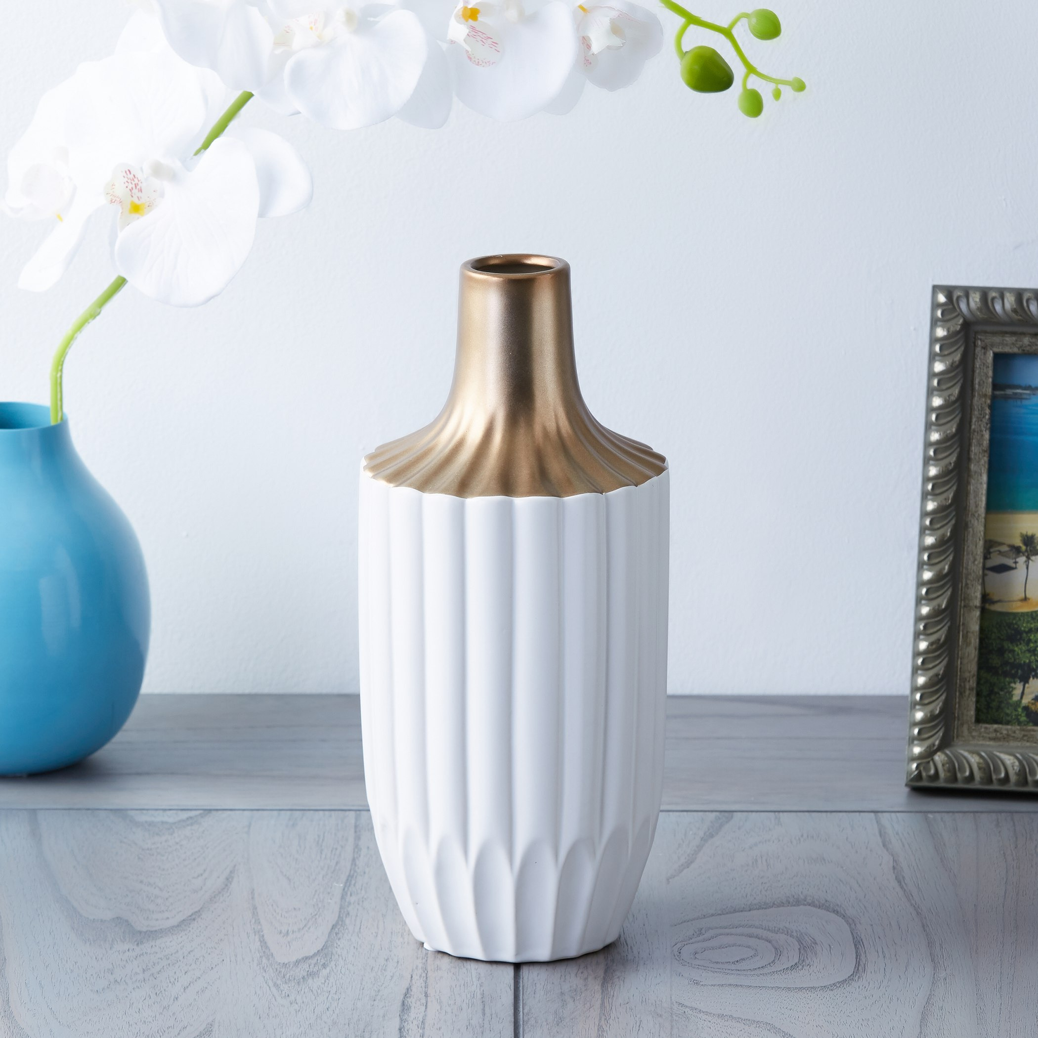 مزهرية سيراميك بارزة الملمس من مولي-hbxbedroom-decorandaccessories-vases-image-1