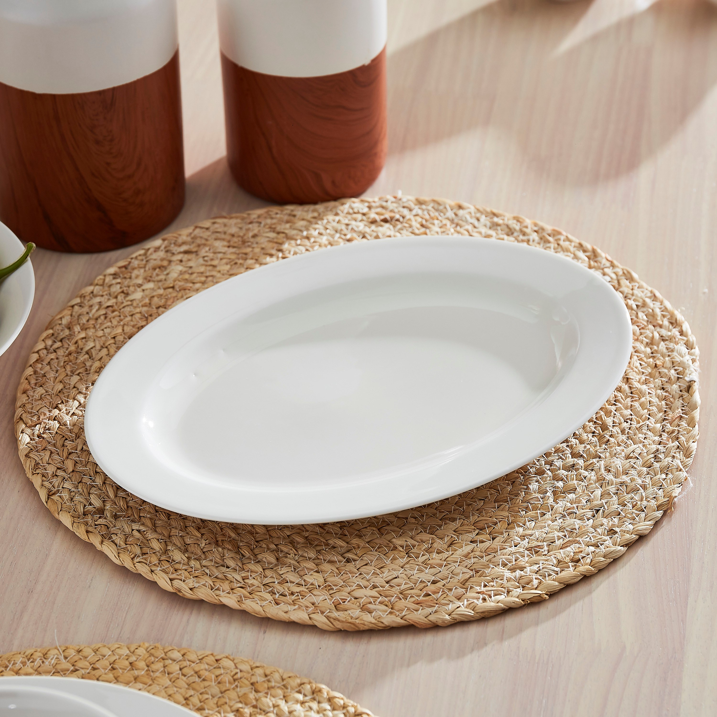 طبق بيضاوي بورسلين من كرمسسون - 30 سم-hbxdecorandfurnishings-tabletop-crockery-image-1