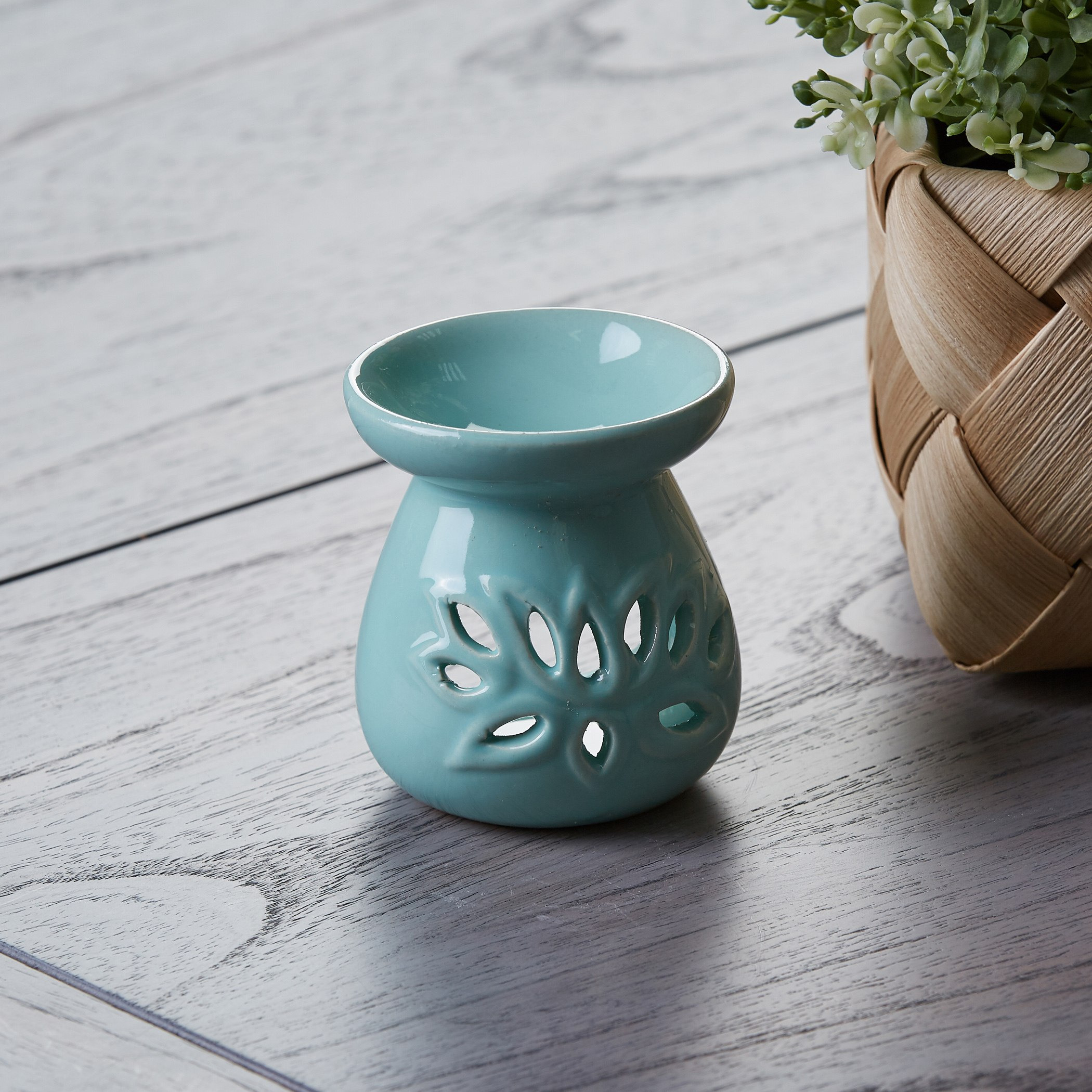 مبخرة زيوت عطرية صغيرة  من ميلا-hbxbedroom-homefragrance-oilburners-image-2