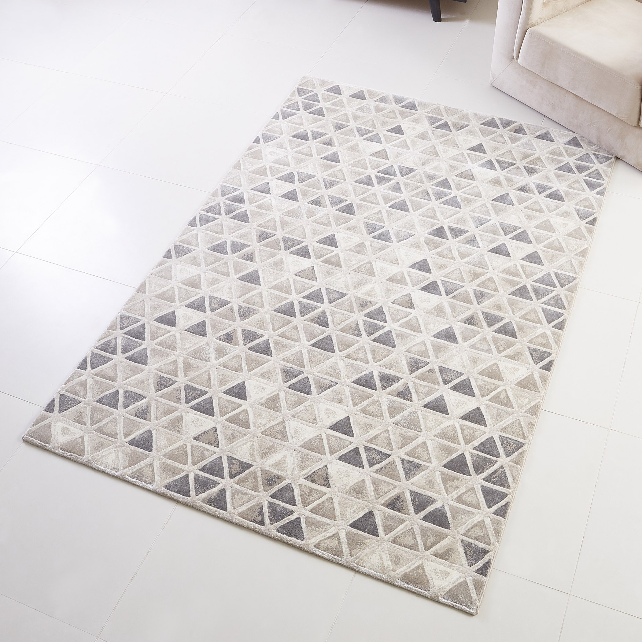 سجادة مستطيلة بارزة الملمس برسومات هندسية من غريس - 160x230 سم-hbxdecorandfurnishings-floorcoverings-rugs-image-1