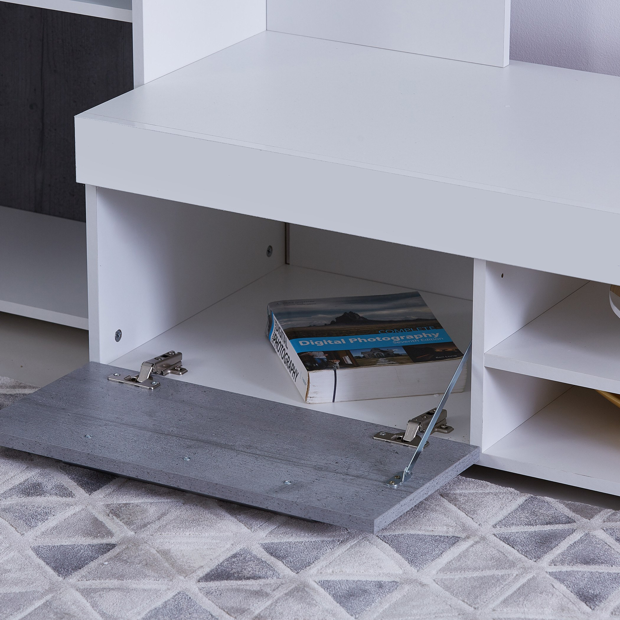 وحدة حائط للتلفزيونات حتى 70 بوصة من أفيو-hbxlivingroom-mediaunitsandstorage-wallunits-image-3