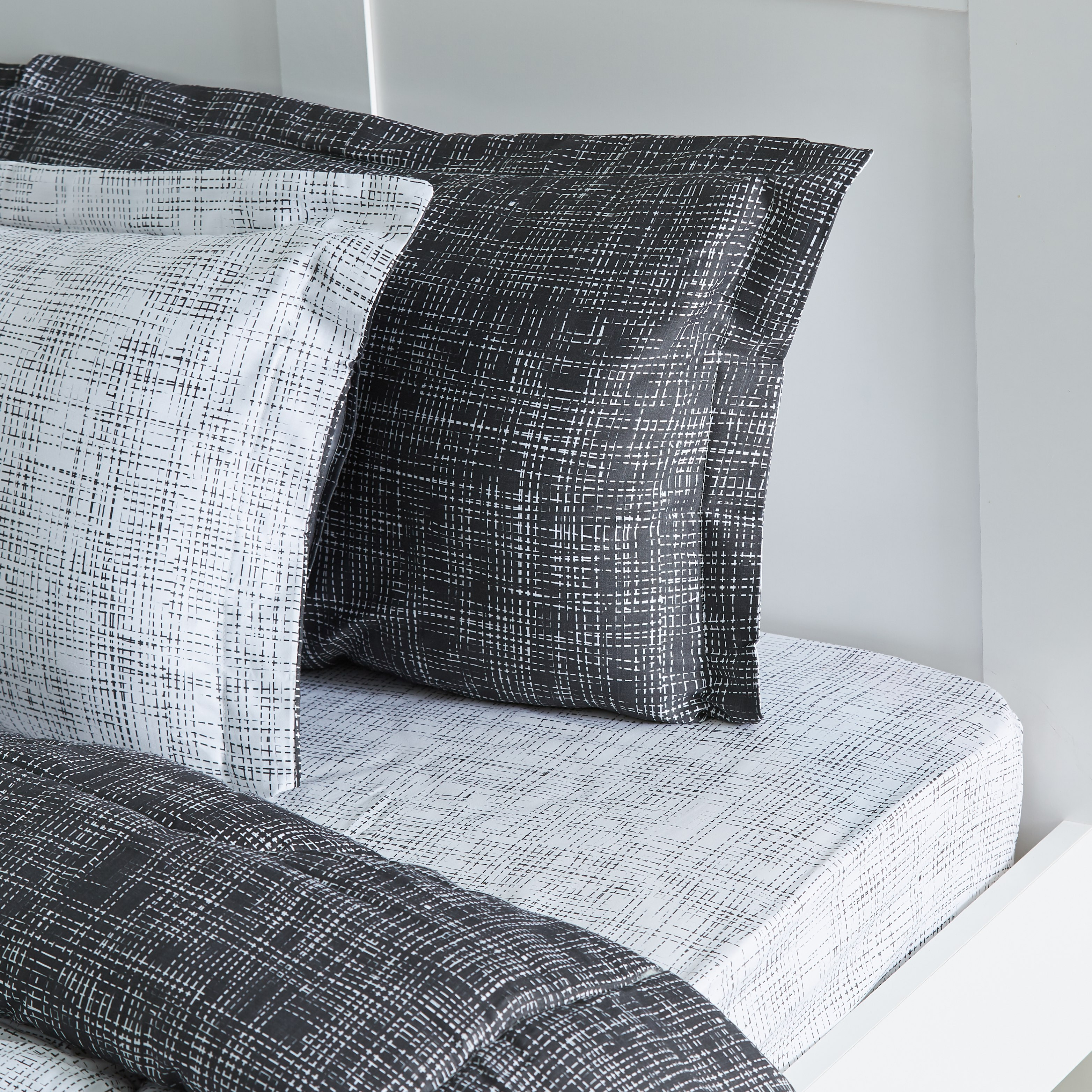 شرشف مطّاطي بطبعات من جاكسون توين - 120x200 سم-hbxhomeware-hbxbedroom-image-3