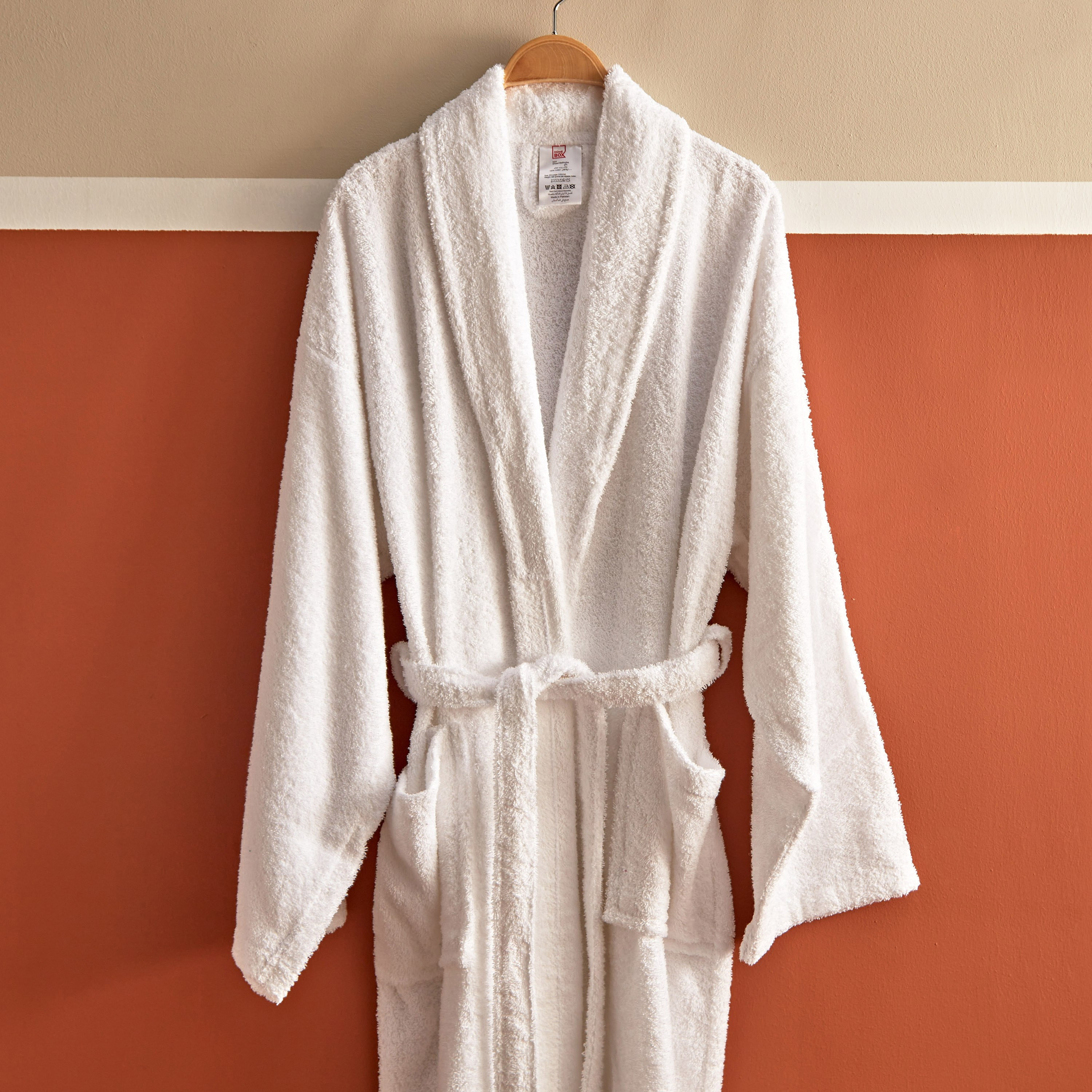 Essential Shawl Bathrobe with Pocket Detail - XXL-hbxbathroom-bathroomtextiles-image-2