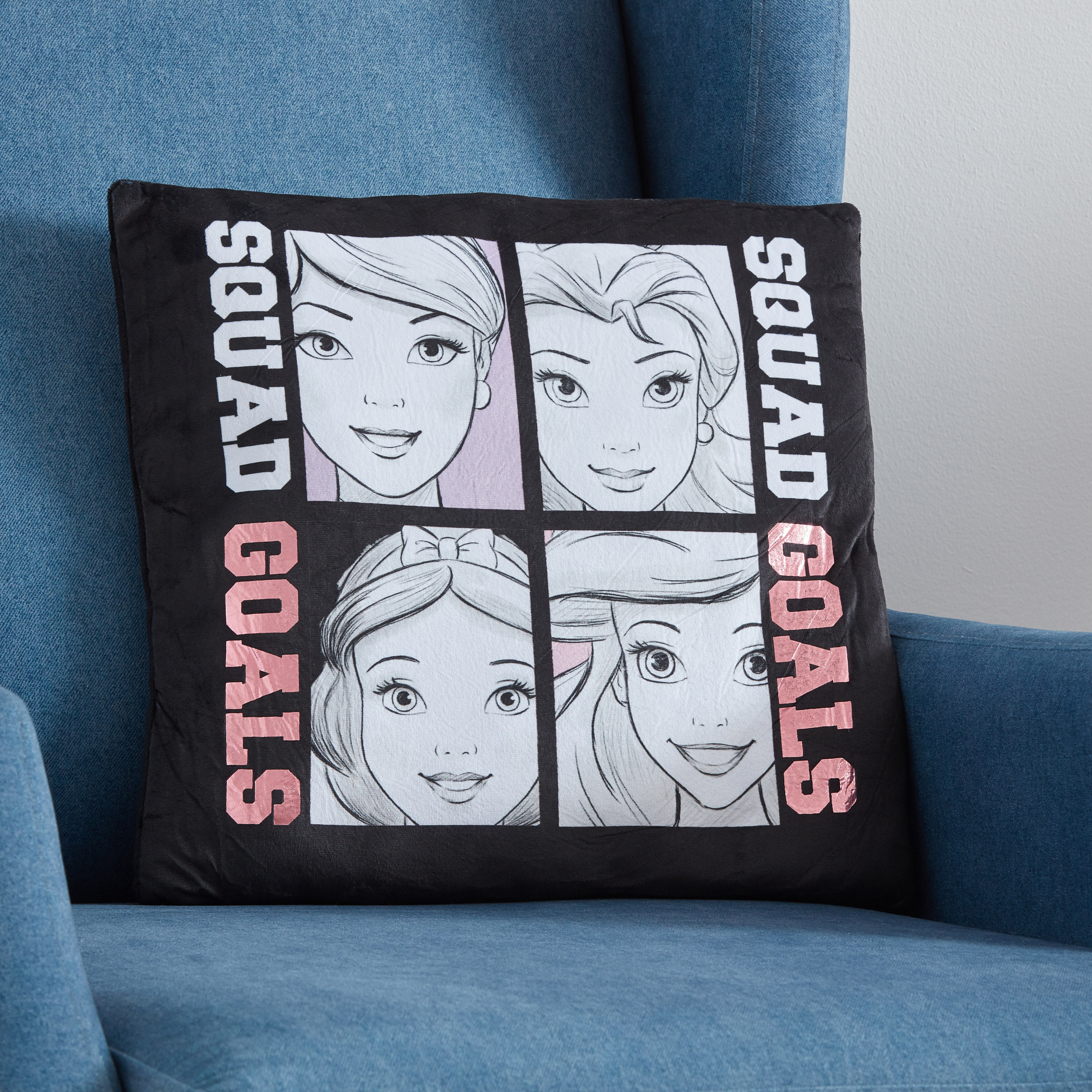 وسادة محشوة بطبعات رقميّة أميرة- 40x40 سم-hbxhomeware-hbxkidsandyouth-image-1