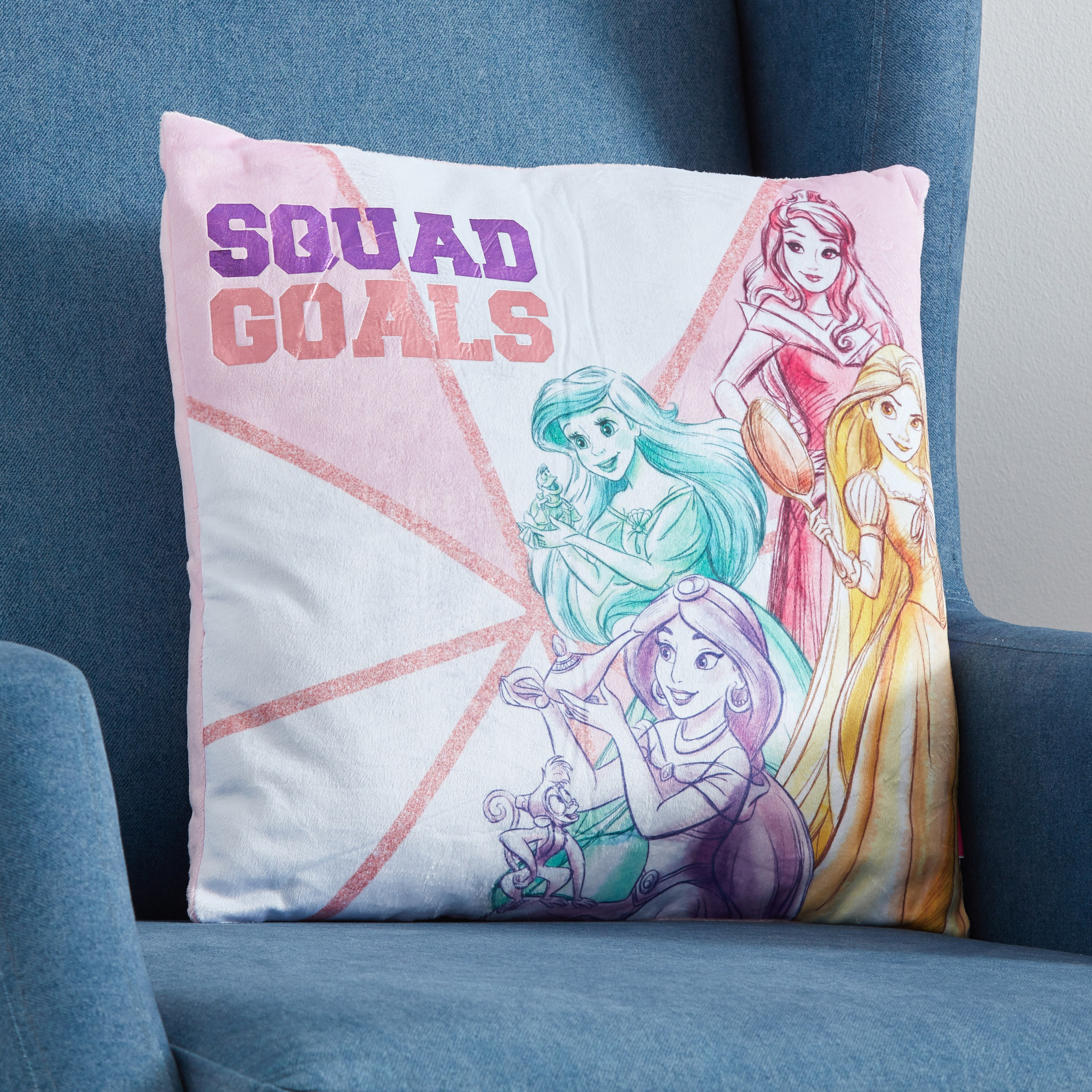 وسادة محشوة بطبعات أميرة- 40x40 سم-hbxhomeware-hbxkidsandyouth-image-1