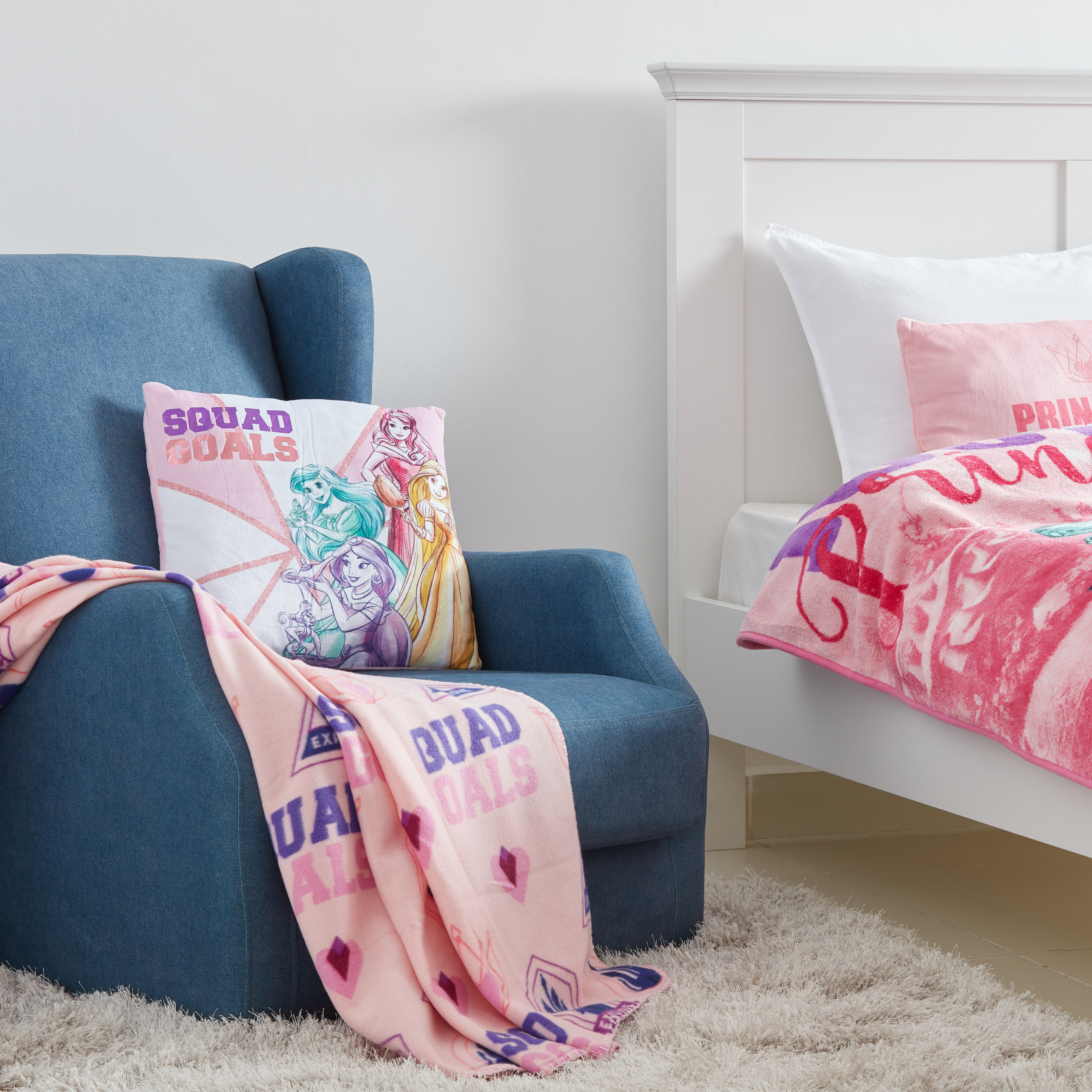 وسادة محشوة بطبعات أميرة- 40x40 سم-hbxhomeware-hbxkidsandyouth-image-3
