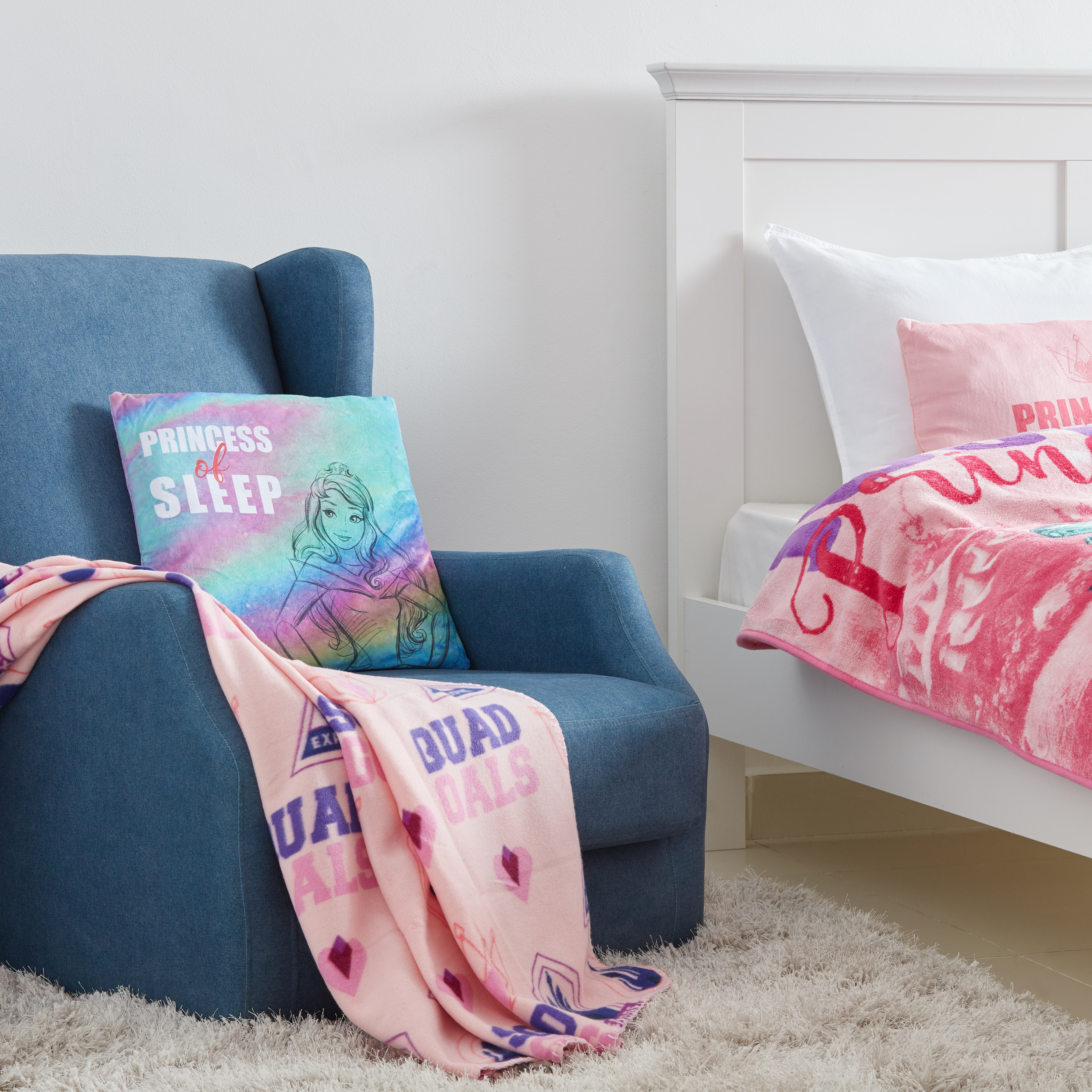 وسادة محشوة بطبعات برنسيس- 40x40 سم-hbxhomeware-hbxkidsandyouth-image-3