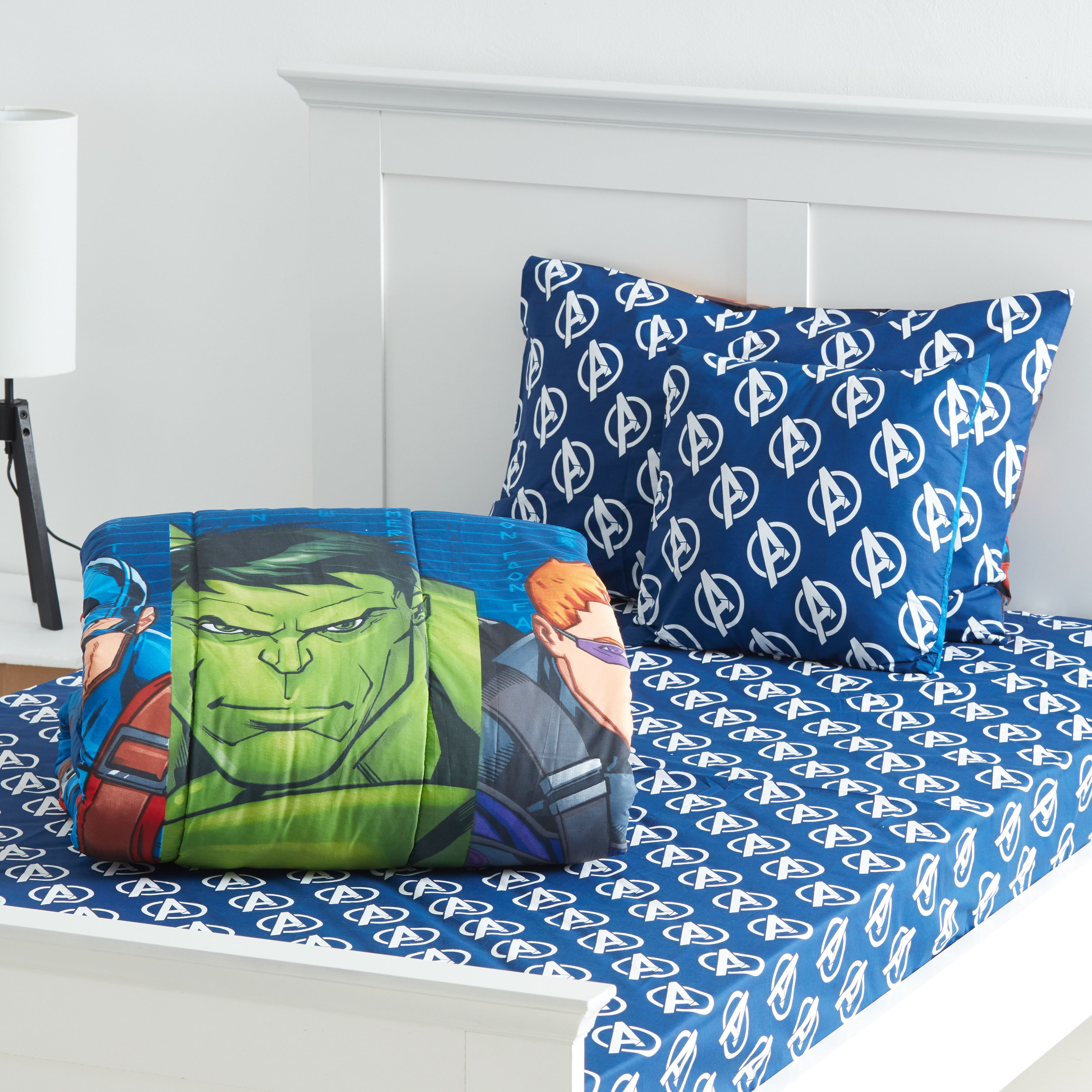 طقم ألحفة وبيّاضات بطبعات أفنجرز رقميّة من أربعة قطع - 165×230 سم-hbxhomeware-hbxkidsandyouth-image-3