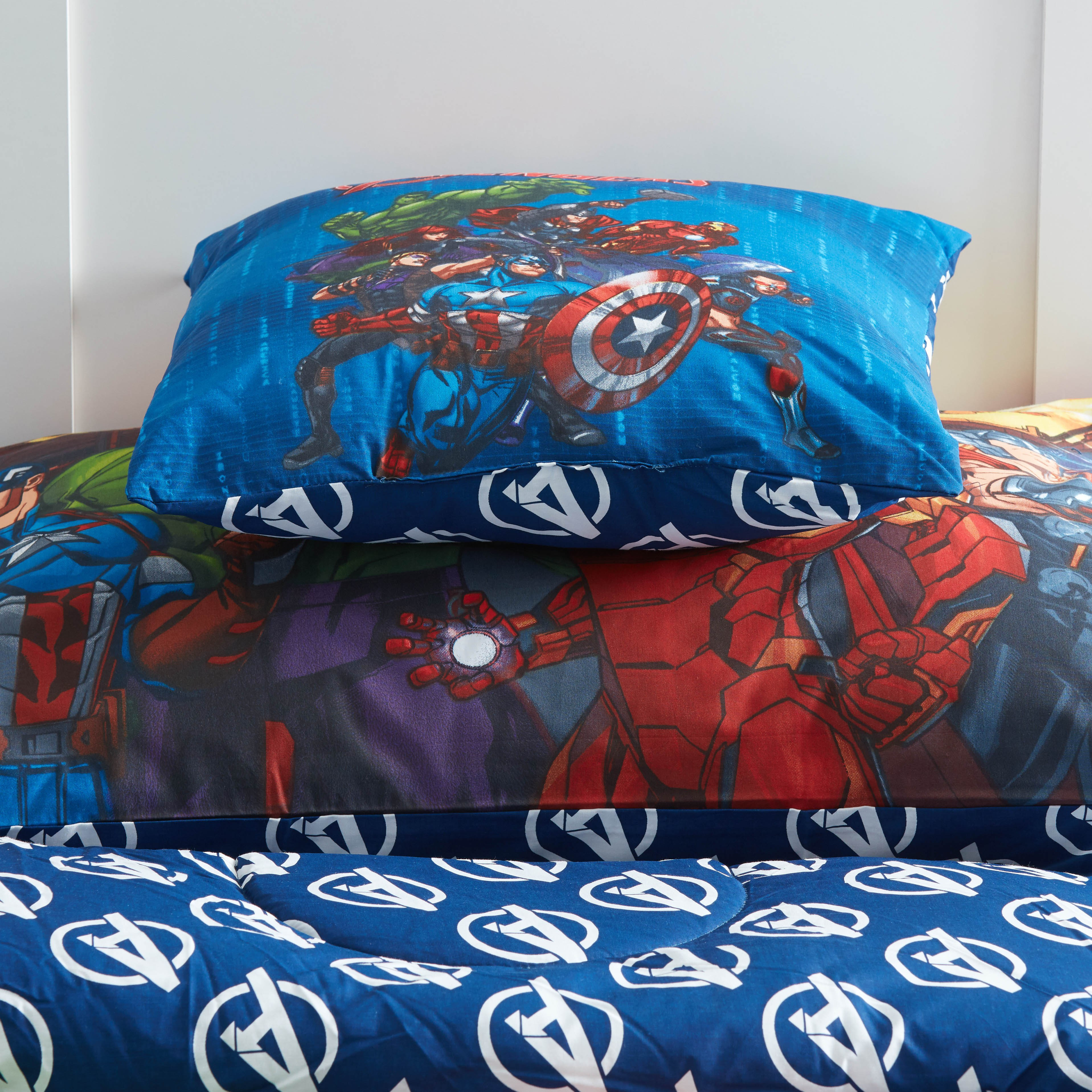 طقم ألحفة وبيّاضات بطبعات أفنجرز رقميّة من أربعة قطع - 165×230 سم-hbxhomeware-hbxkidsandyouth-image-4