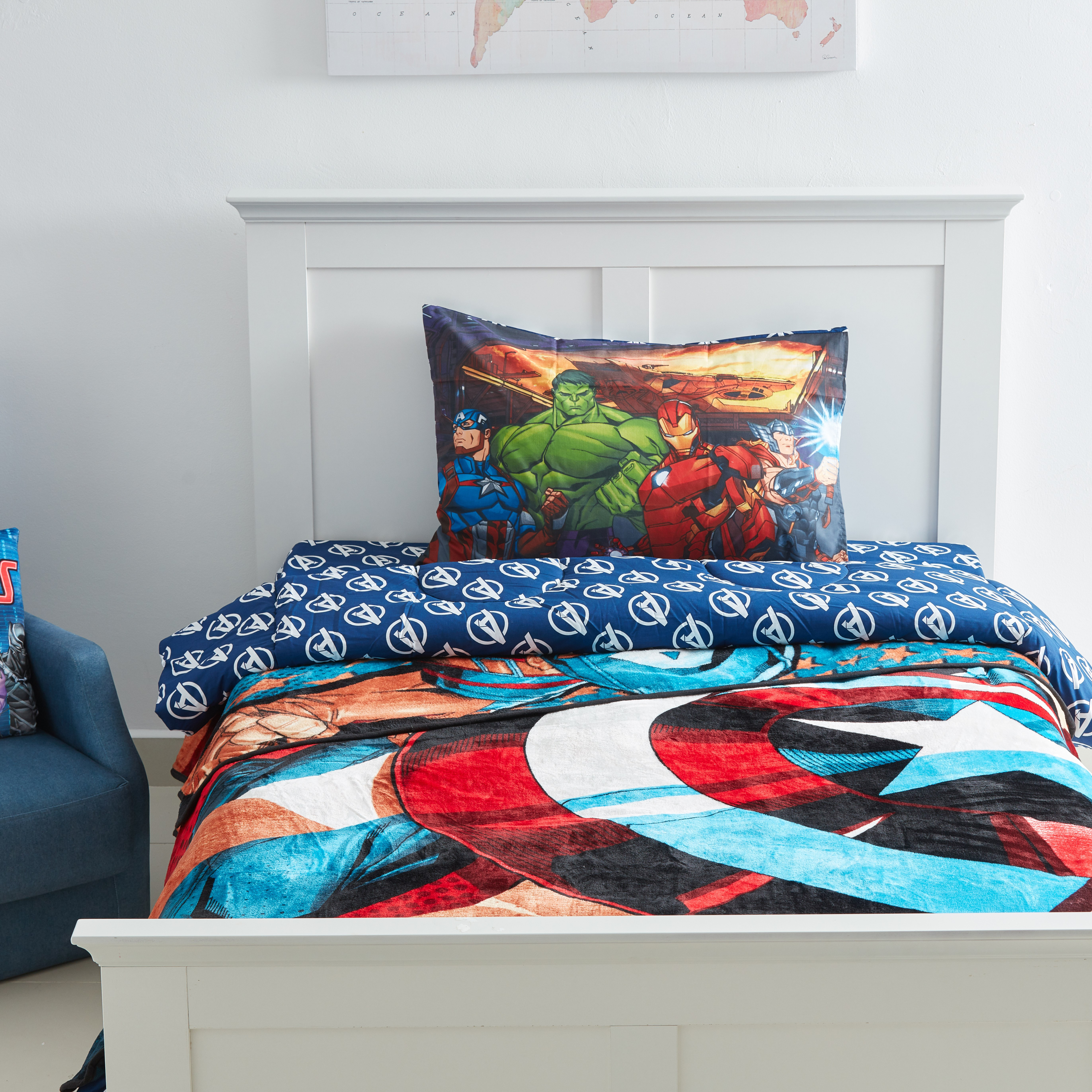 بطّانية صوف بطبعات أفنجرز - 160×220 سم-hbxhomeware-hbxkidsandyouth-image-1
