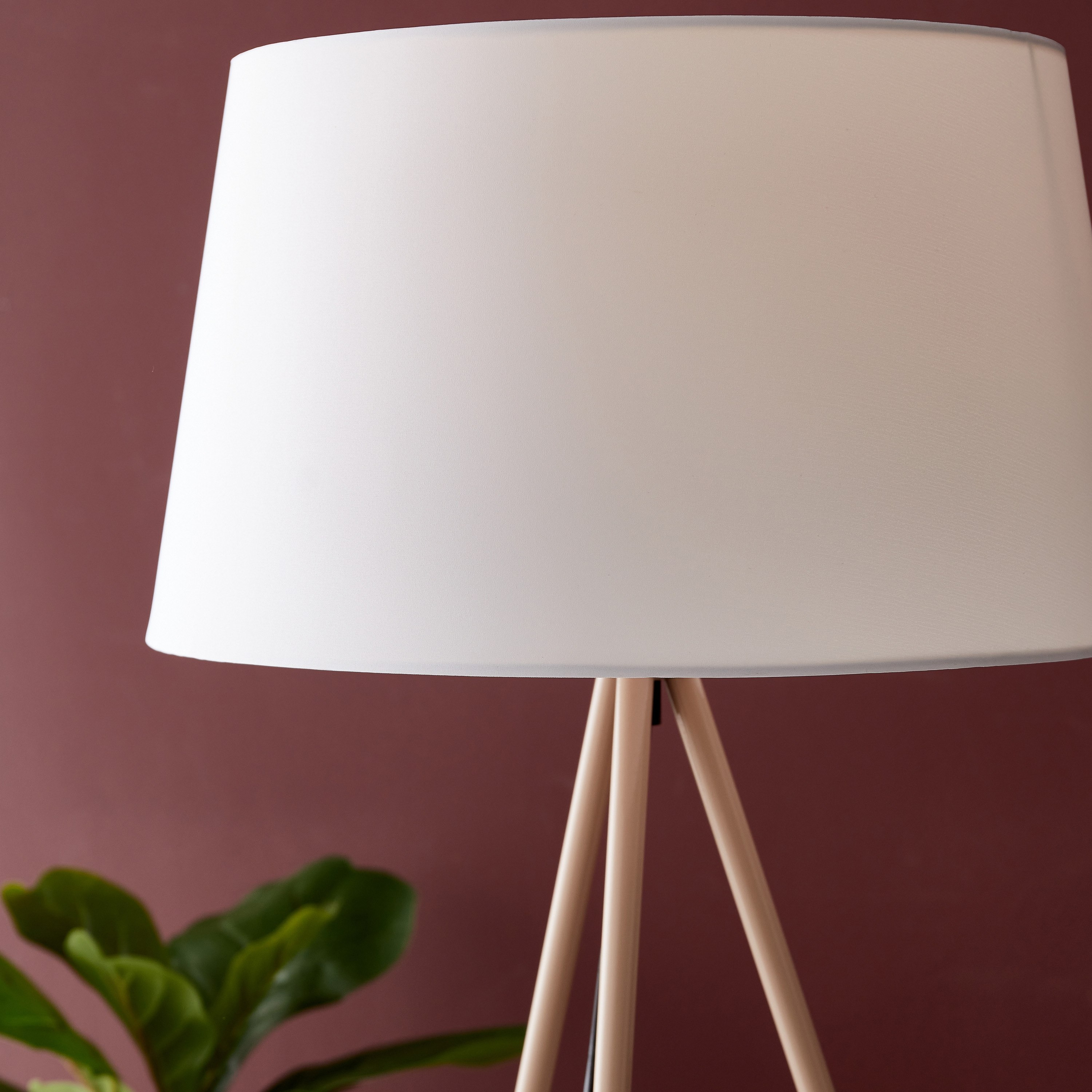 مصباح أرضية معدني من تريو - 146  سم-hbxhomeware-hbxdecorandfurnishings-image-3