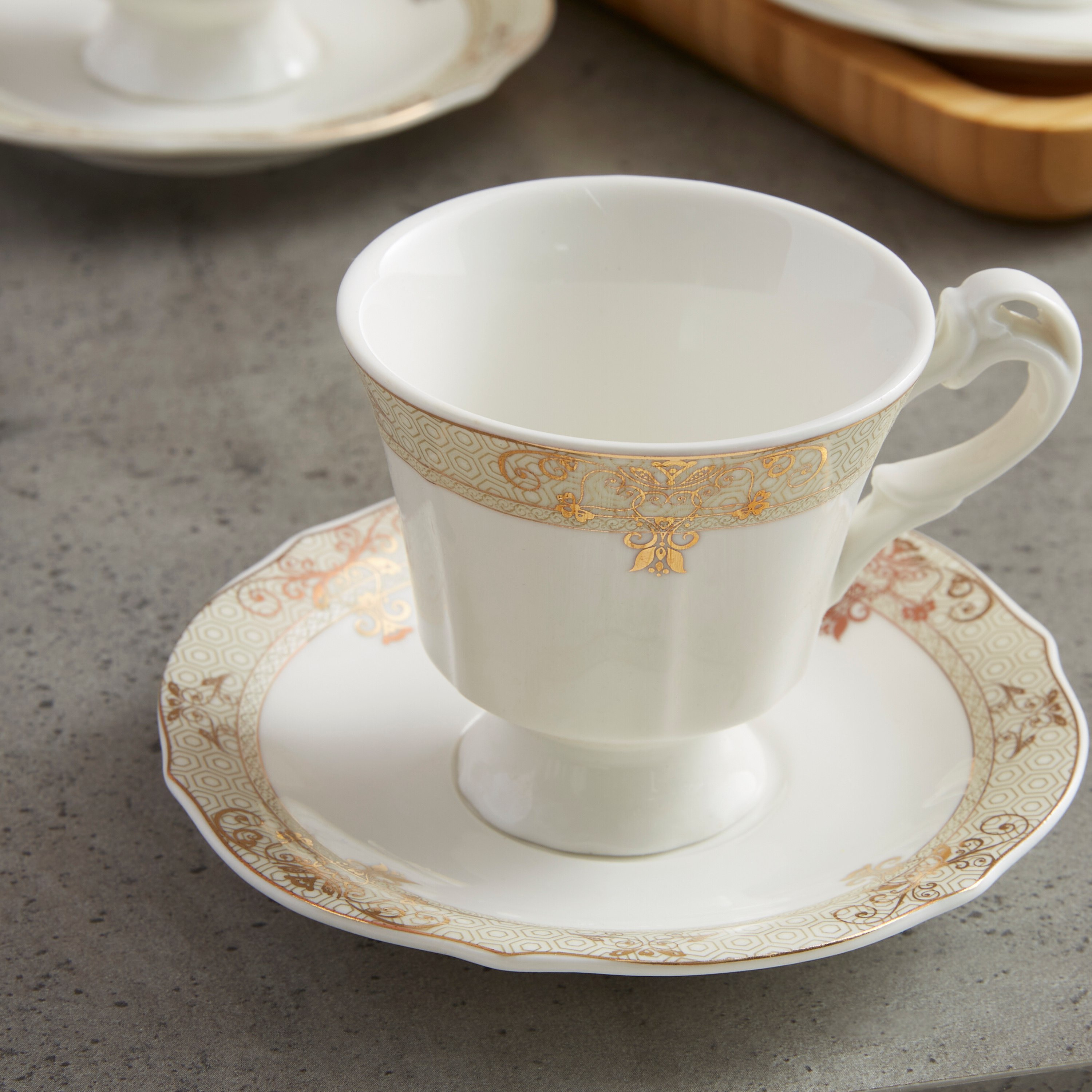طقم فناجين بصحون 12 قطعة- 200 مل-hbxhomeware-diningandtabletop-coffeeandteasets-image-2