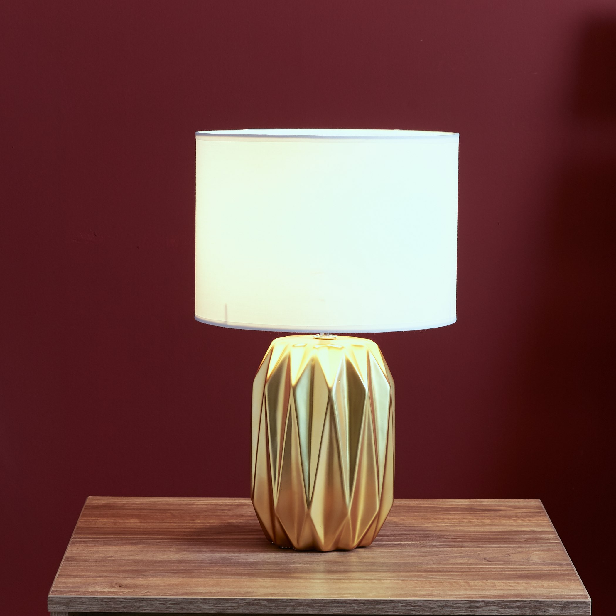مصباح سيراميك بقاعدة بارزة الملمس من نويل - 40 سم-hbxlivingroom-lighting-tablelamps-image-2