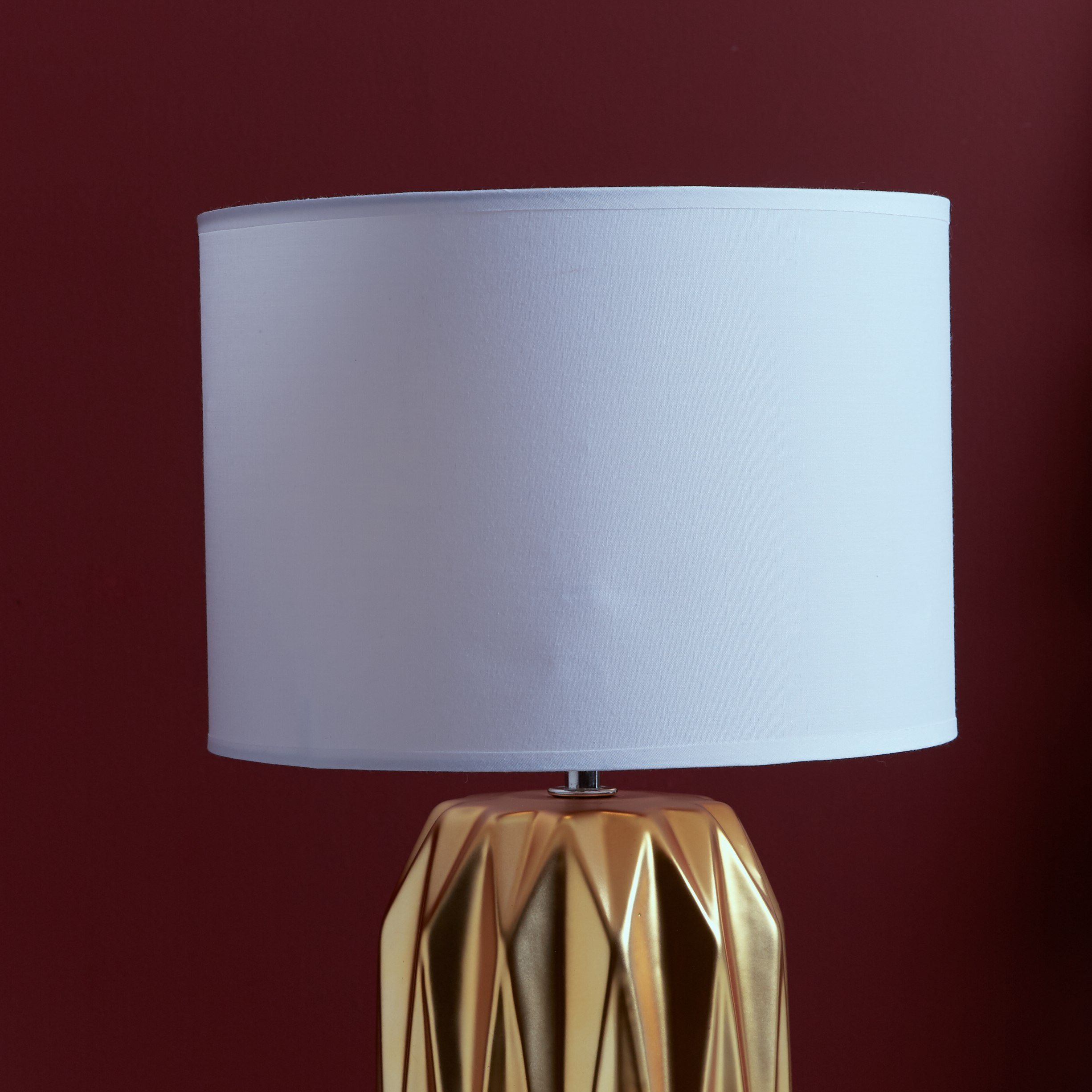 مصباح سيراميك بقاعدة بارزة الملمس من نويل - 40 سم-hbxlivingroom-lighting-tablelamps-image-3