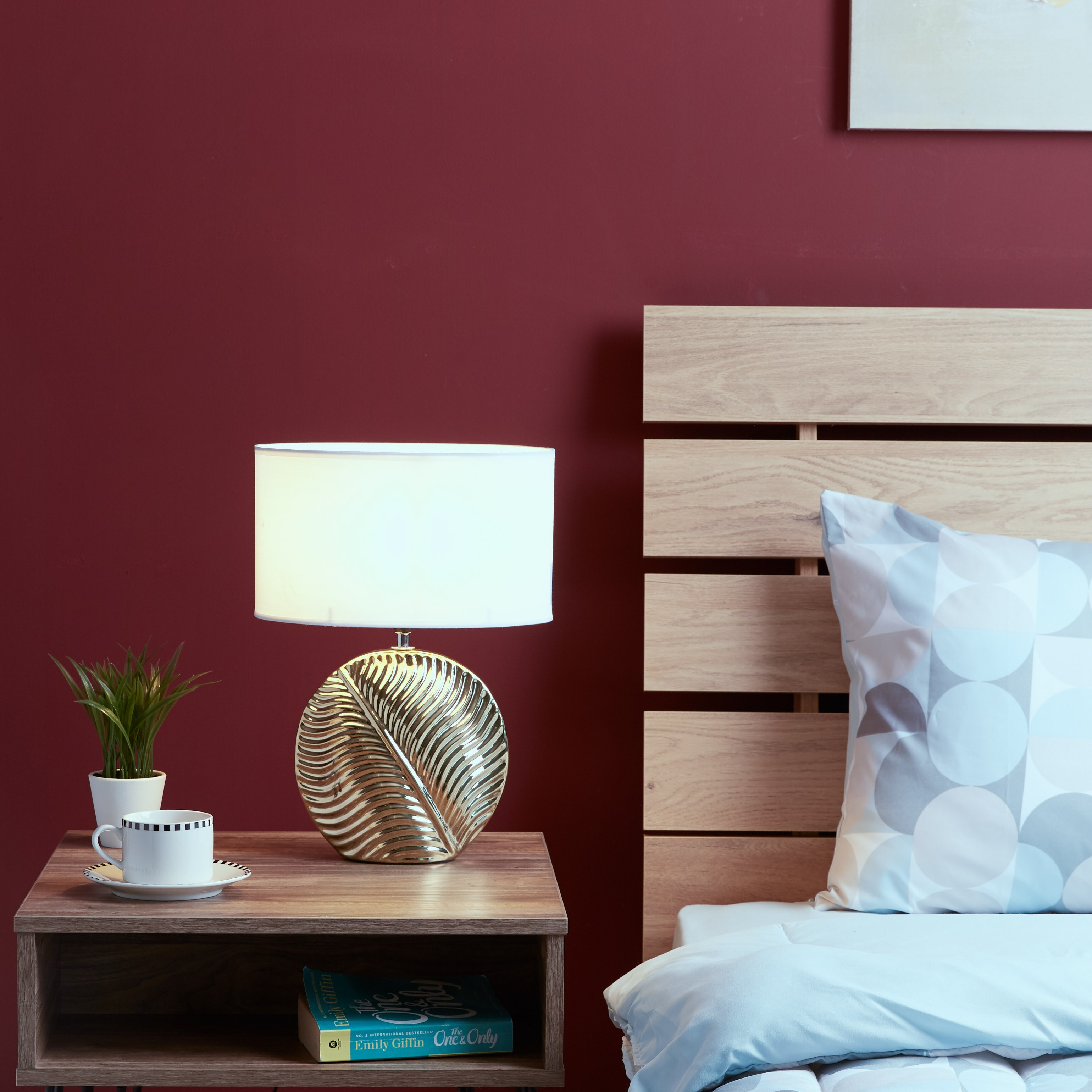 Frond Ceramic Table Lamp with Textured Base - 40 cm-hbxlivingroom-lighting-tablelamps-image-4