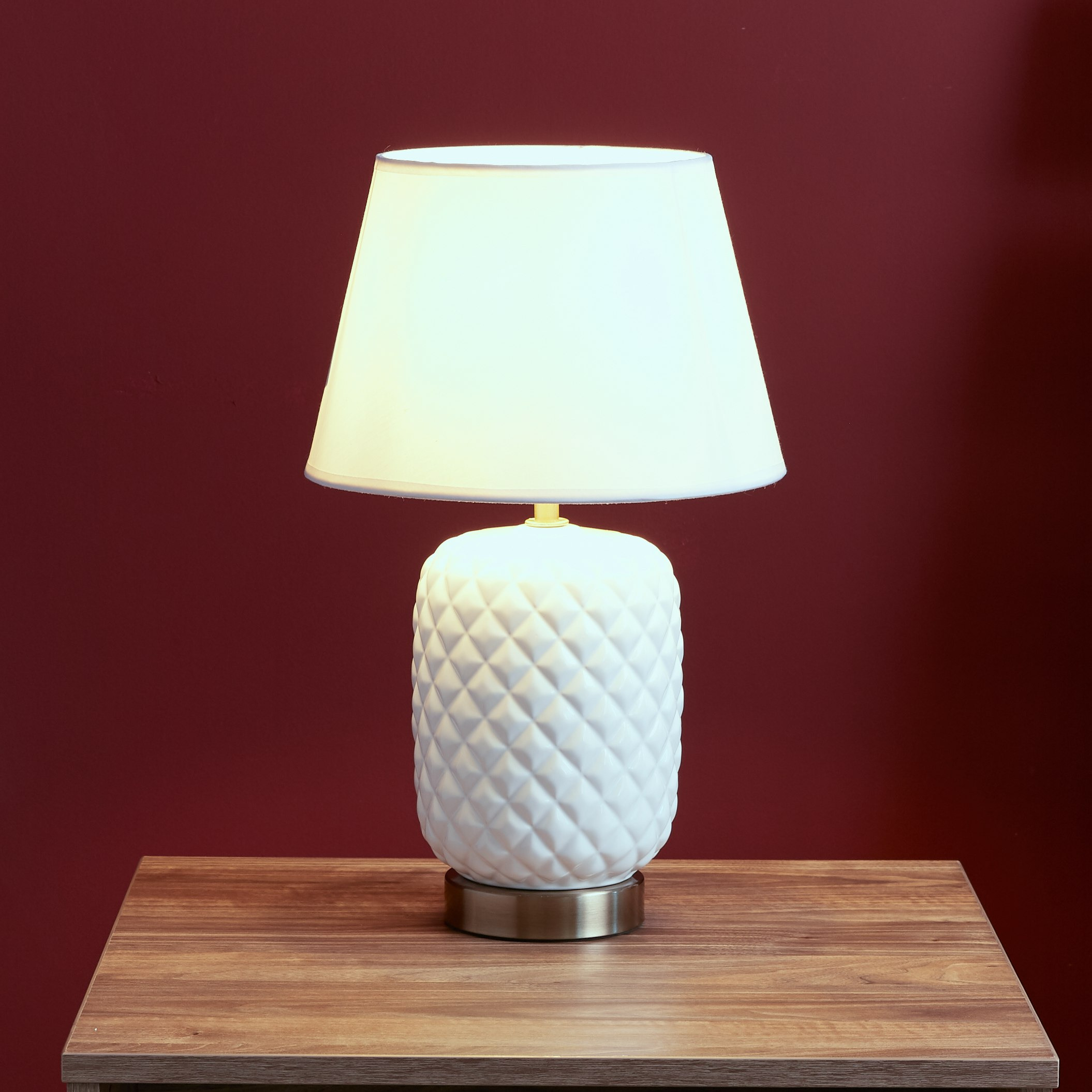 Pearl Ceramic Table Lamp with Textured Base - 42 cm-hbxlivingroom-lighting-tablelamps-image-2