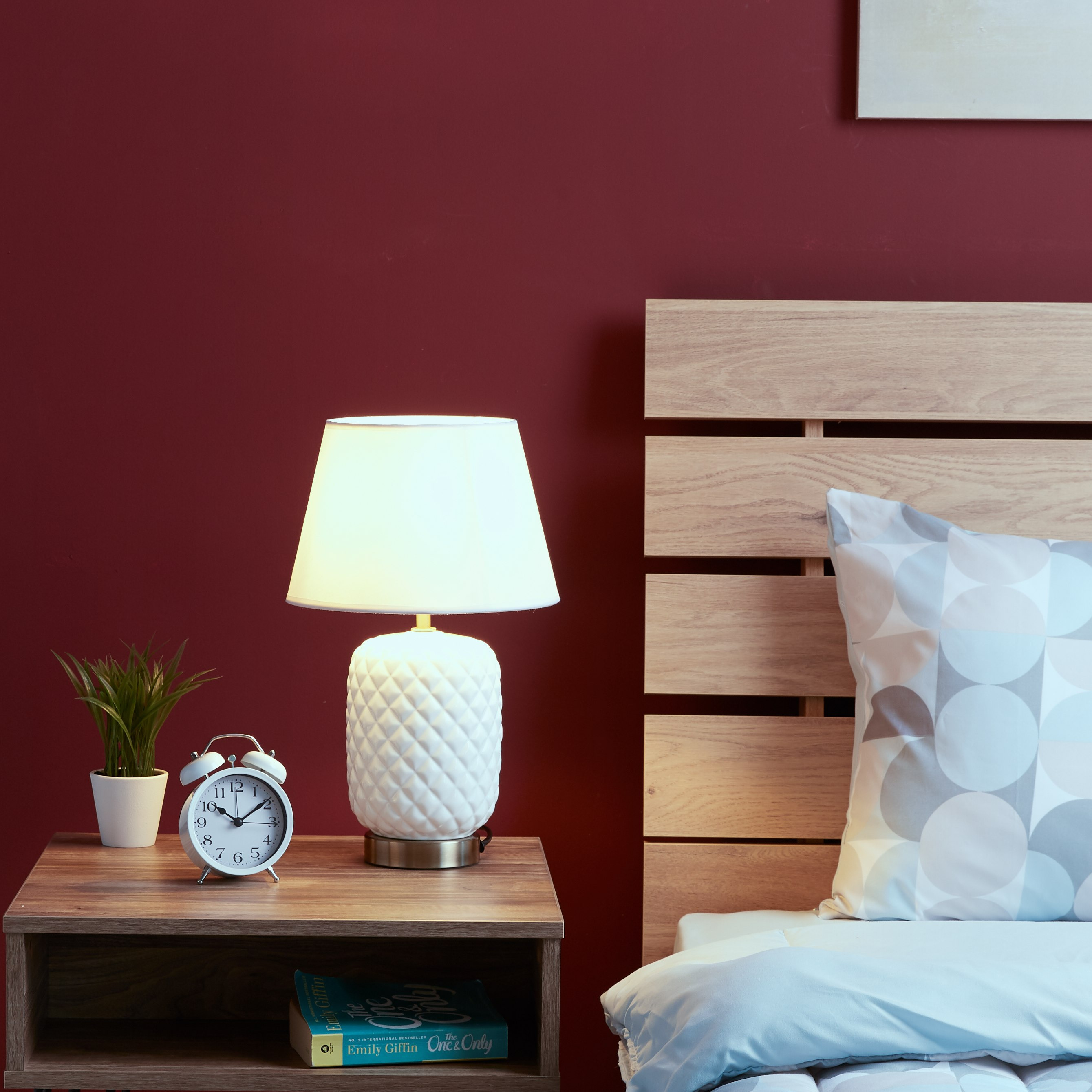 Pearl Ceramic Table Lamp with Textured Base - 42 cm-hbxlivingroom-lighting-tablelamps-image-4