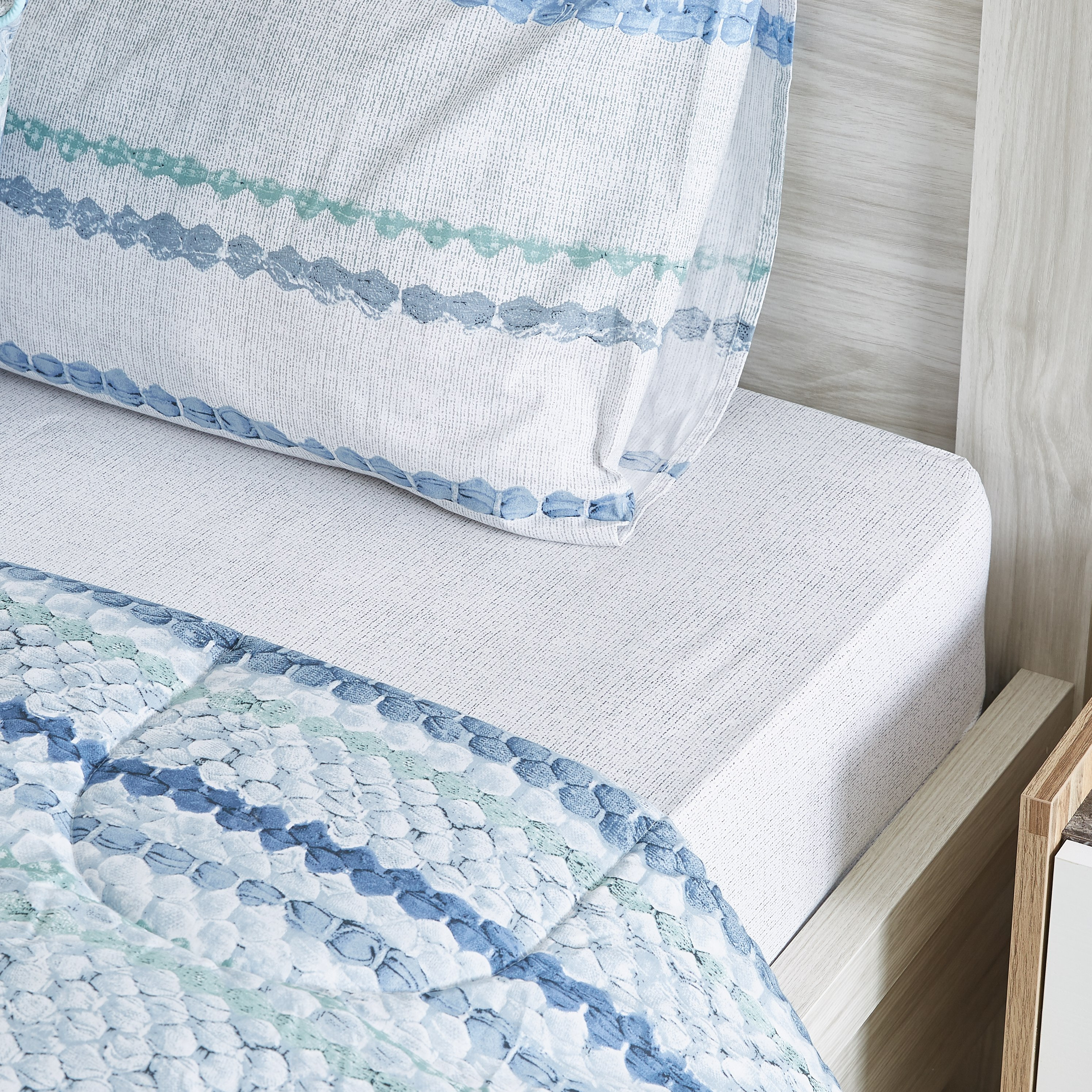 Cable Printed 7-Piece King Sized Comforter Set - 240x220 cm-PROMO_HB_AE_B1G1_250925-image-4
