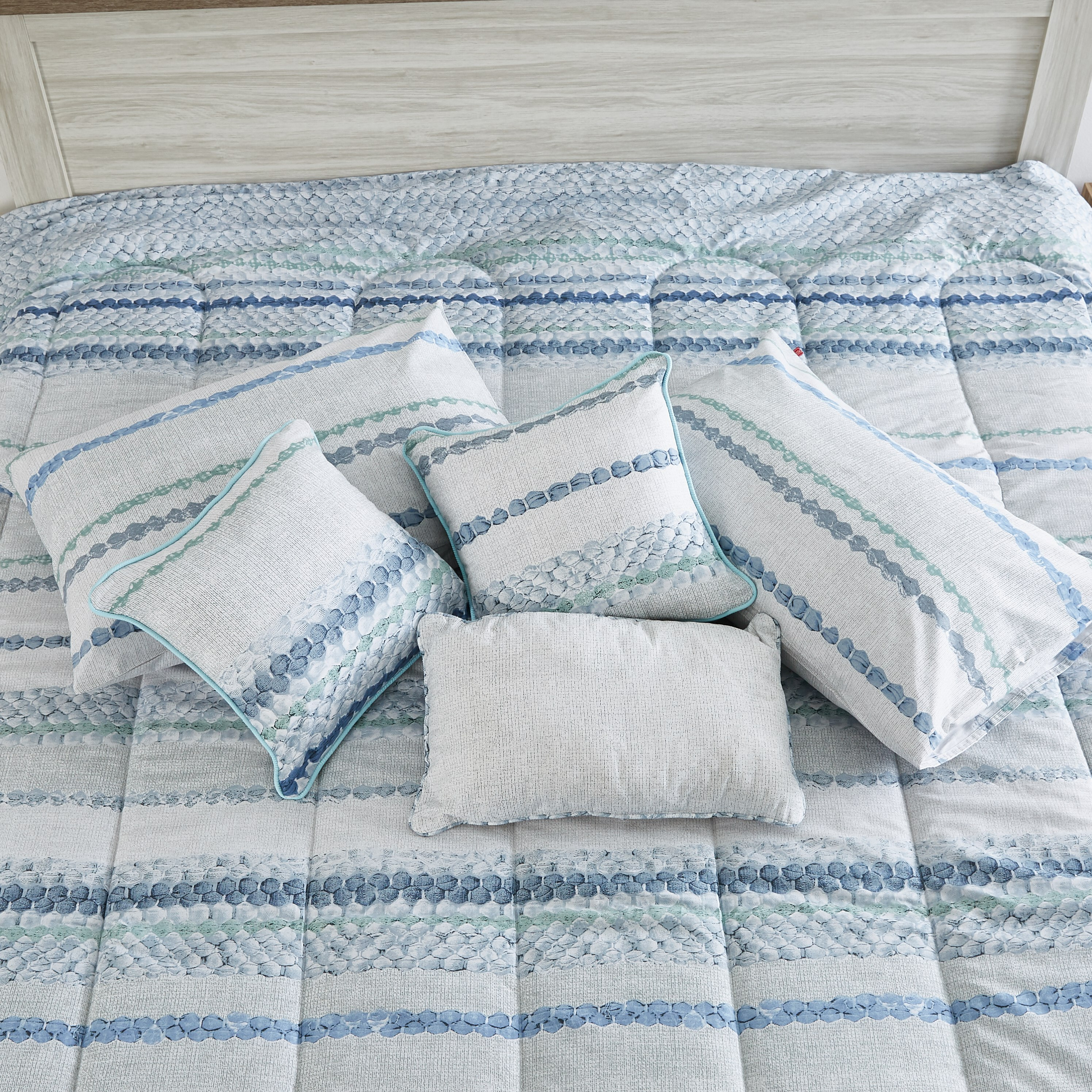 Cable Printed 7-Piece King Sized Comforter Set - 240x220 cm-PROMO_HB_AE_B1G1_250925-image-5