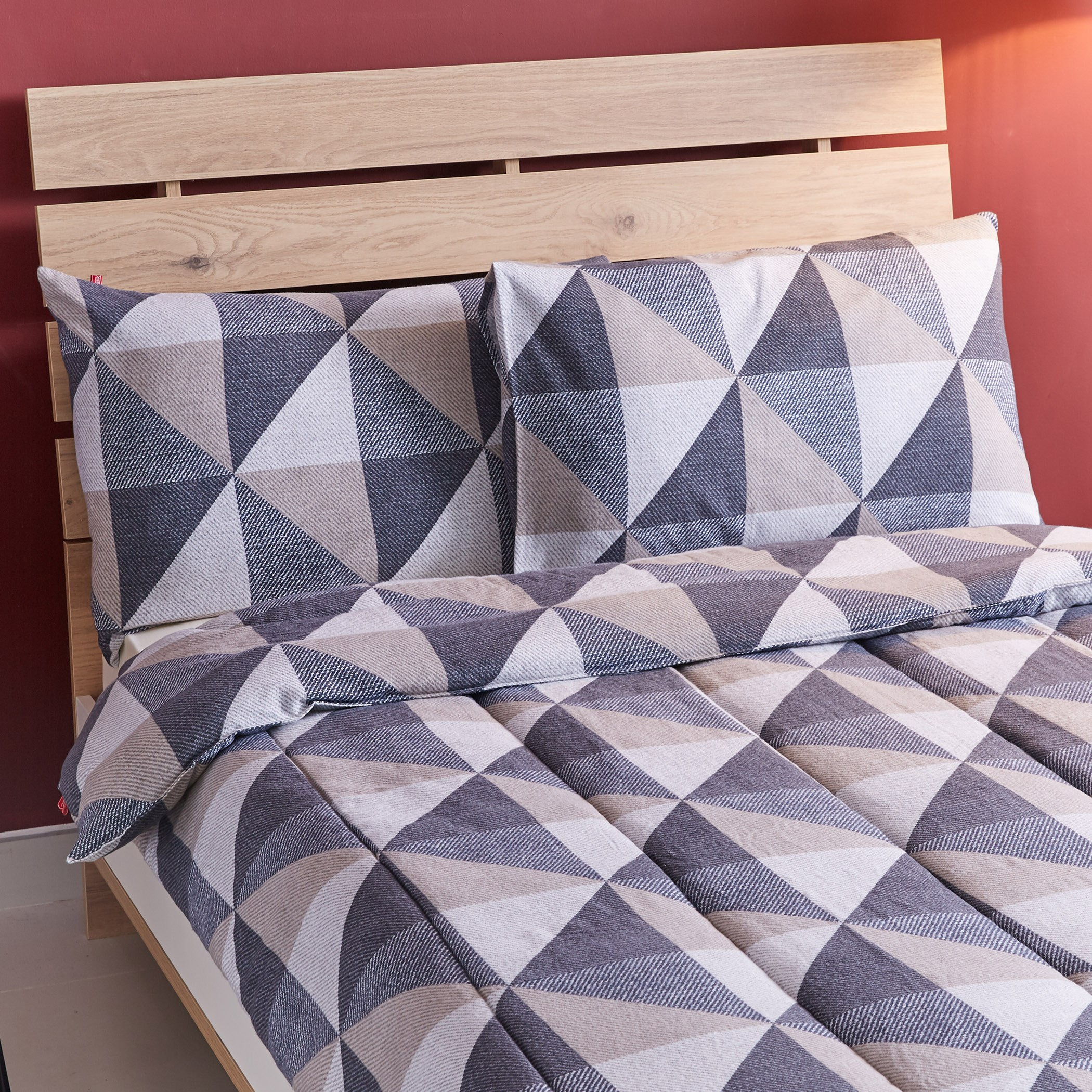 طقم أغطية لحاف ووسائد مزودج فلانيل 3 قطع من ستيرز- 160x220 سم-hbxkidsandyouth-beddingandfurnishings-comfortersets-image-3