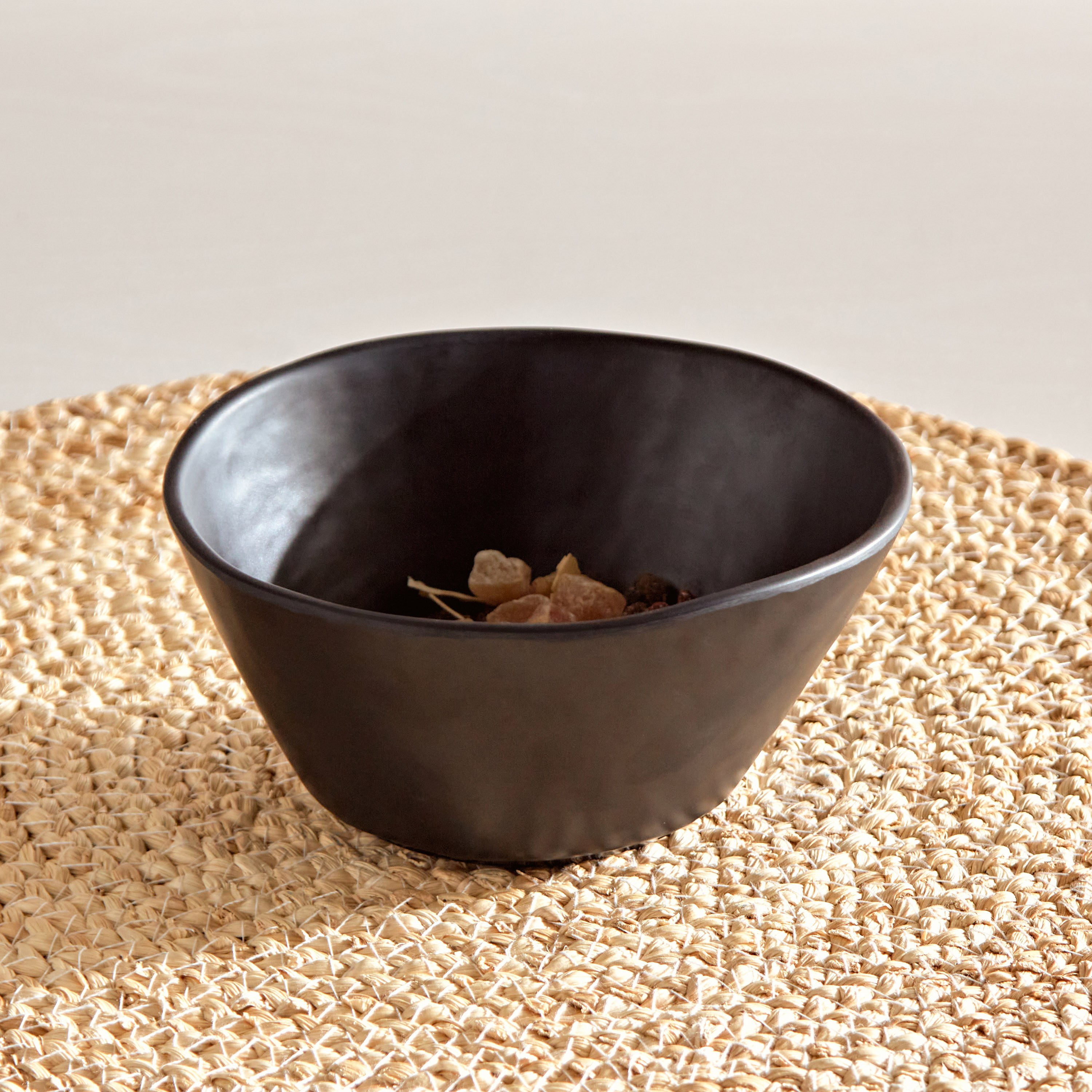 وعاء تقديم كلاسيك - 14 سم -hbxdecorandfurnishings-tabletop-crockery-image-1