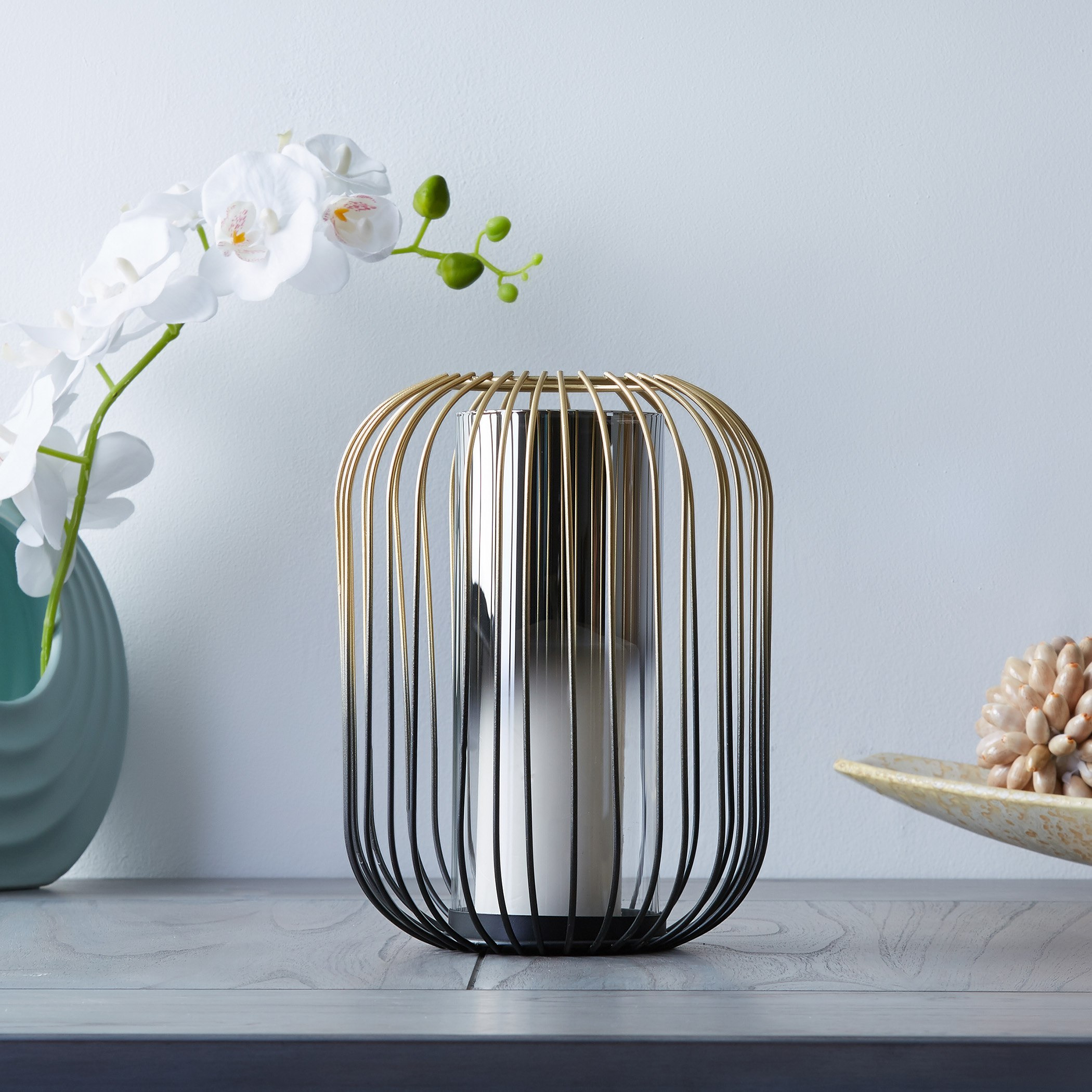حامل شموع معدني مع  اكواب زجاجية-hbxlivingroom-decorandaccessories-candleholders-image-1