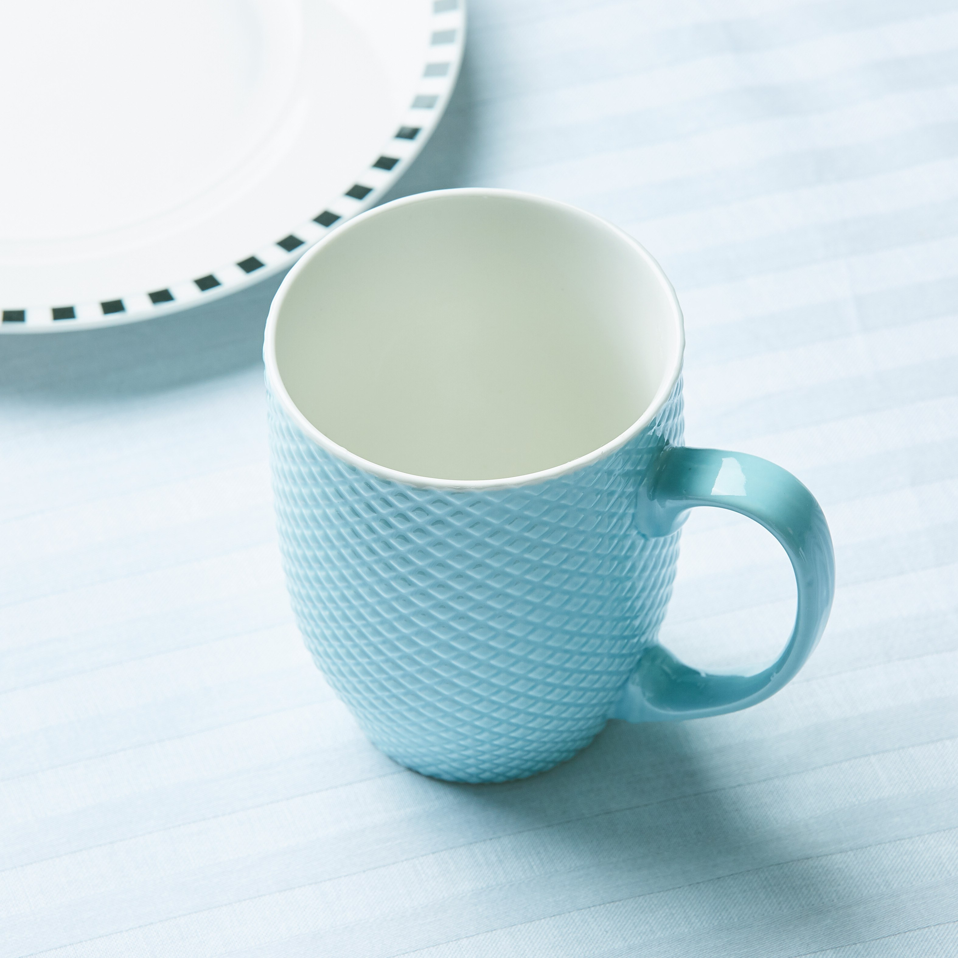 Embossed Mug - 280 ml-hbxhomeware-diningandtabletop-coffeeandteasets-image-2