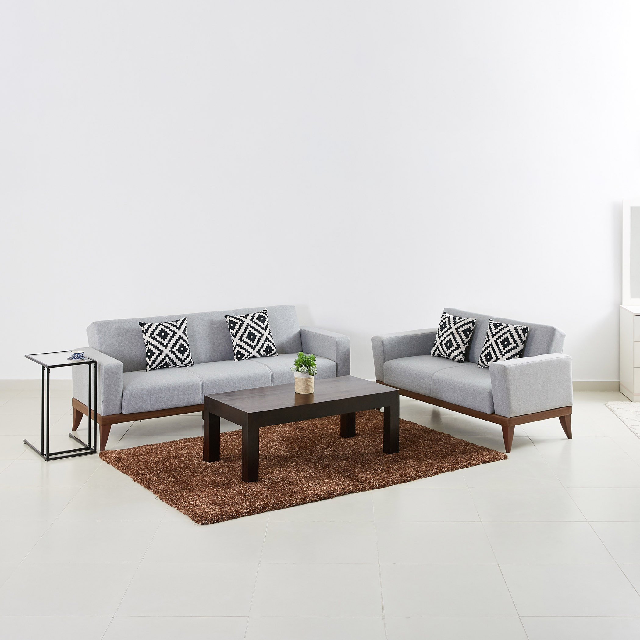 كنبة سرير قماشيّة 3 مقاعد مع وسادتين بطبعات من تريانا-hbxlivingroom-sofasandarmchairs-sofas-image-4