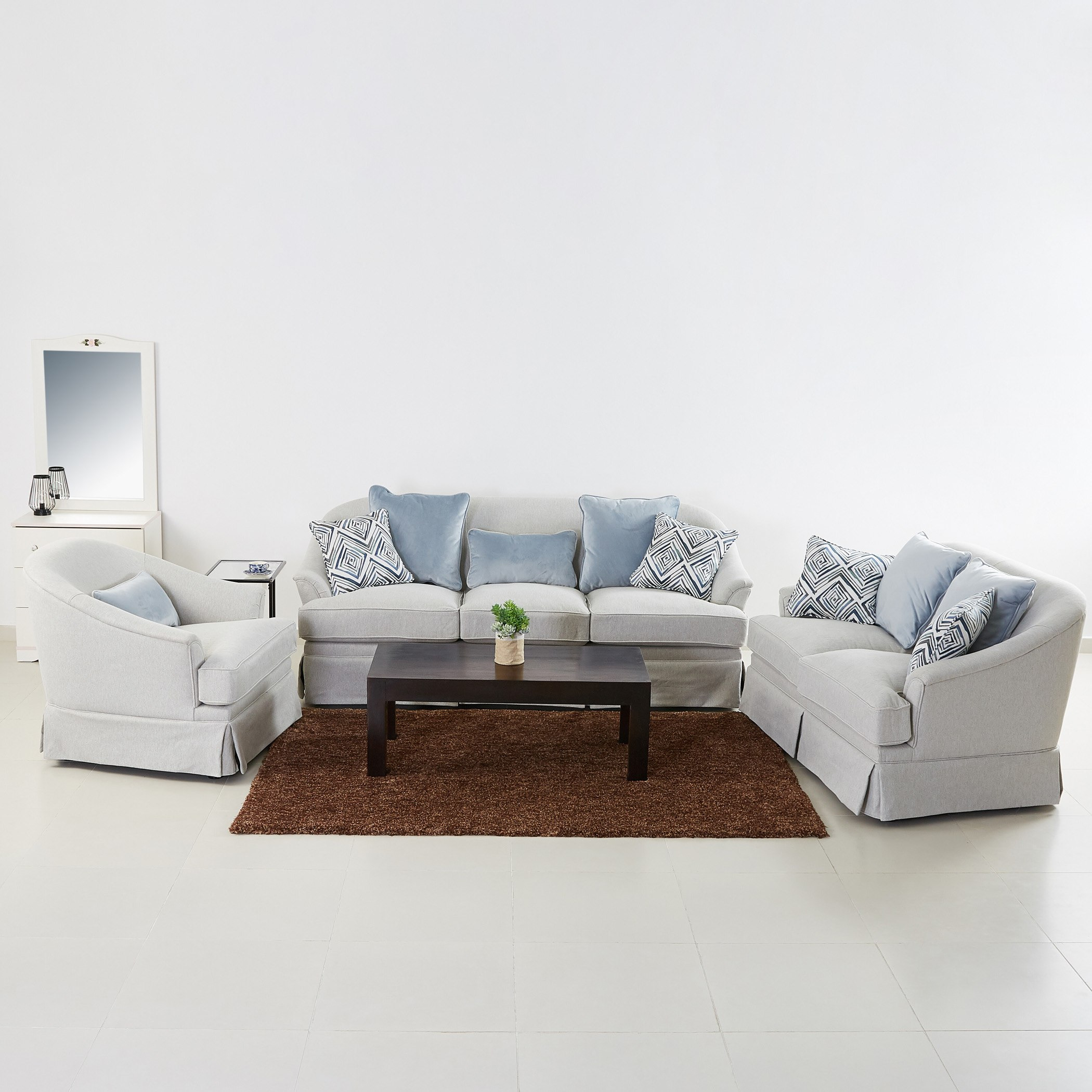 كنبة بثلاث مقاعد ووسائد مبعثرة من أوكسفيلا-hbxlivingroom-sofasandarmchairs-sofas-image-4