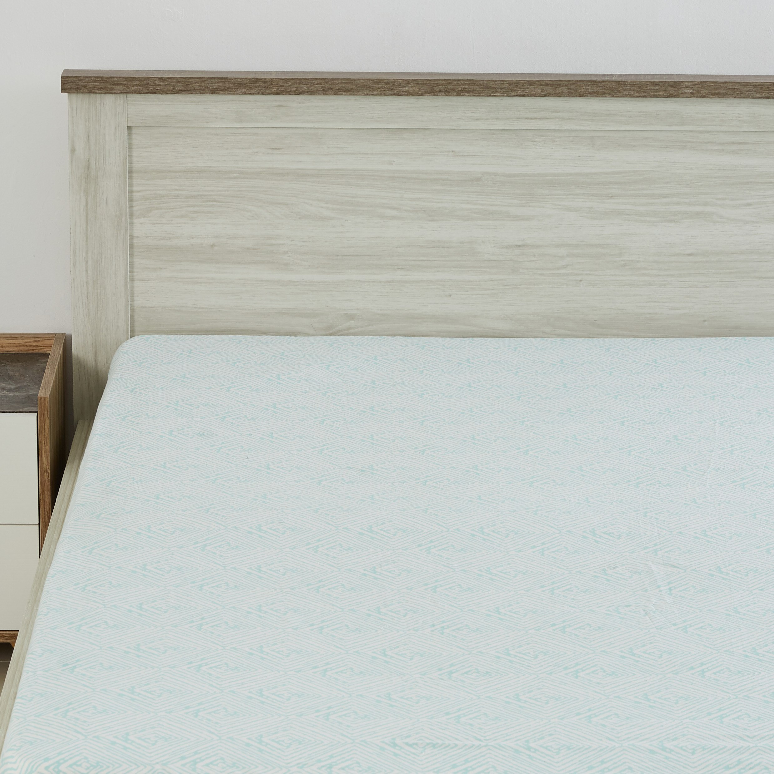 شرشف مطّاطي مزدوج بطبعات من هايدن - 120x200 سم-hbxhomeware-hbxbedroom-image-1