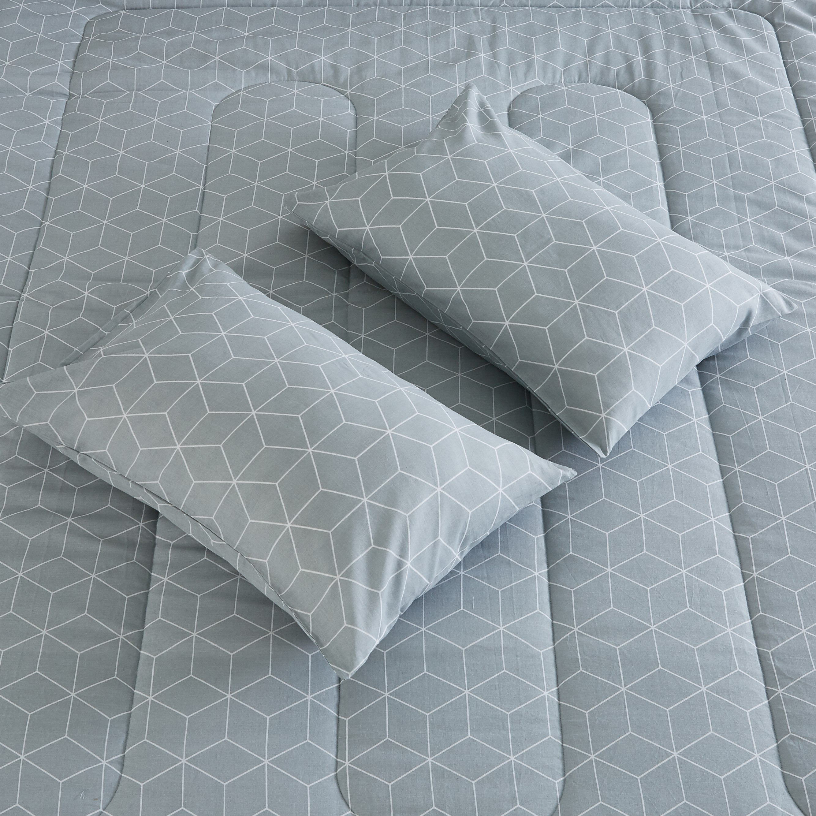 طقم لحاف مزدوج 3 قطع بطبعات مكعبات من جيان- 160x220 سم-hbxkidsandyouth-beddingandfurnishings-comfortersets-image-3
