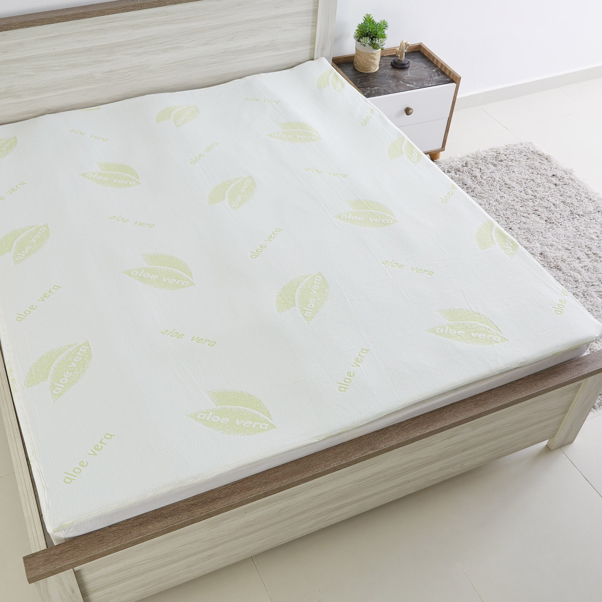 Aloe Vera Memory Foam Gel King Mattress Topper - 180x200 cm-hbxhomeware-hbxdecorandfurnishings-image-2