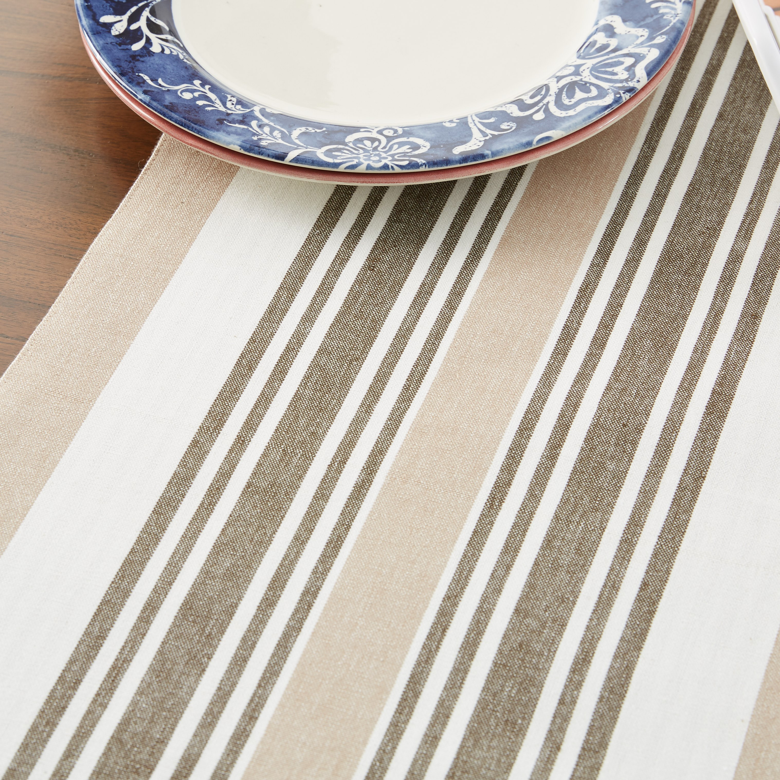 مفرش طاولة مخطط يمكن إستخدامه على الوجهين بشُرّابات-hbxdecorandfurnishings-homefurnishings-tablelinens-image-2