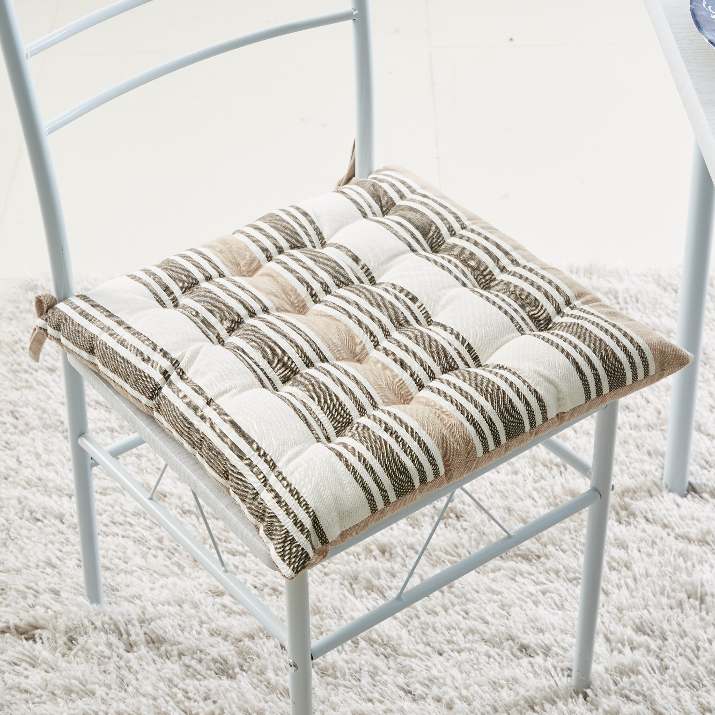 لبادة كرسي مبطّنة ومخطّطة من نايتف - 40x40 سم-hbxhomeware-hbxlivingroom-image-1