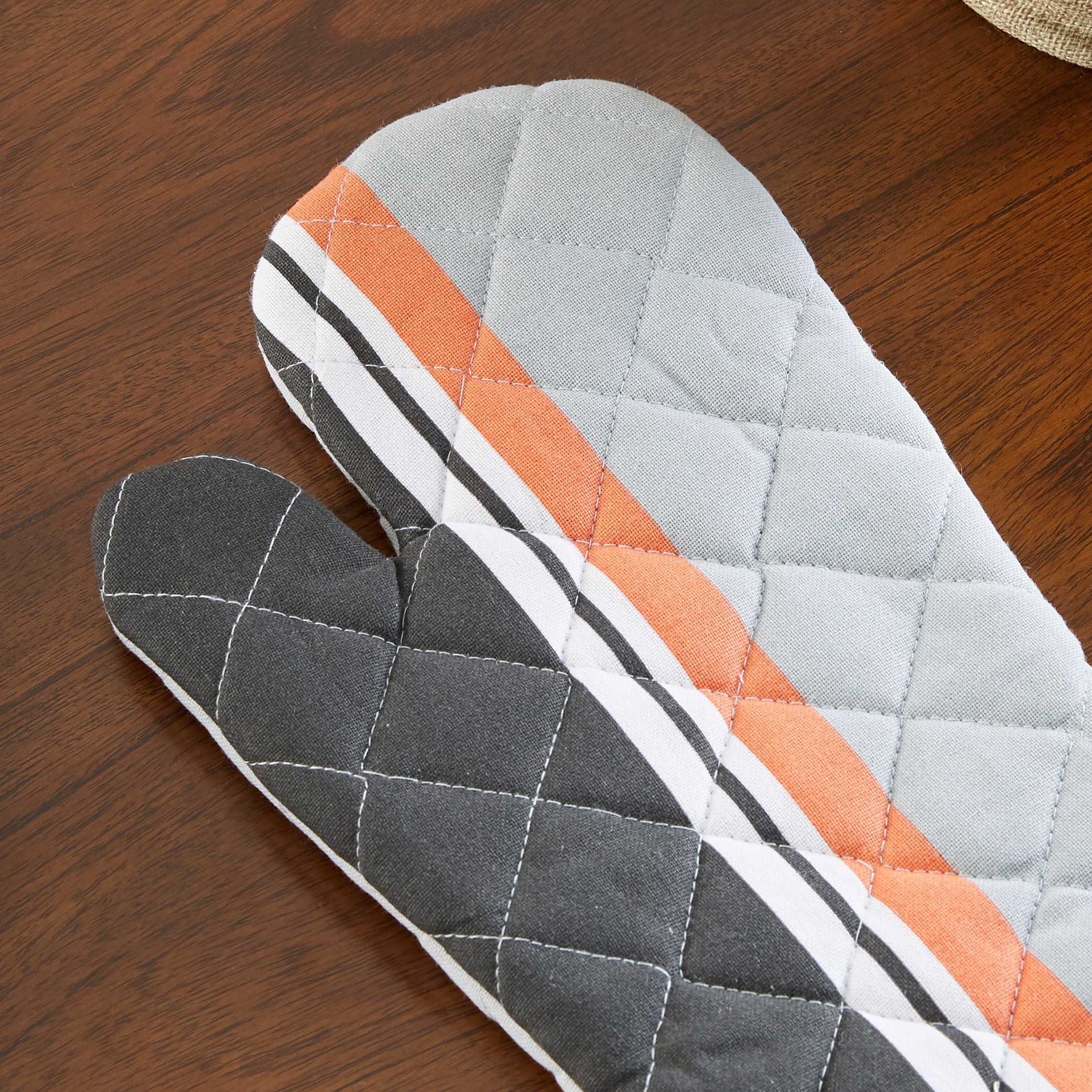 قفازات فرن مقلّم من أدوري-hbxhomeware-kitchenware-kitchenlinens-image-2